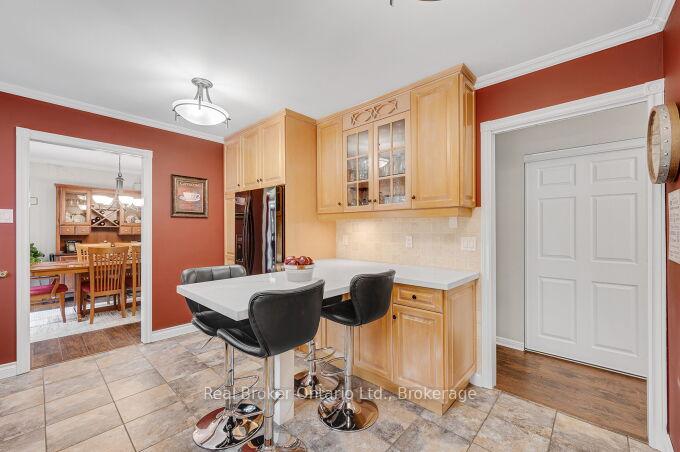 Photo 13 of 4162 Sutherland Crescent, Burlington, Shoreacres — HOMEH