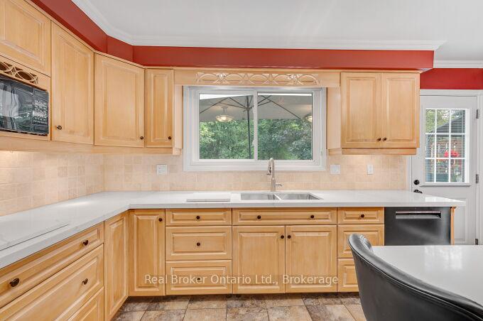 Photo 14 of 4162 Sutherland Crescent, Burlington, Shoreacres — HOMEH