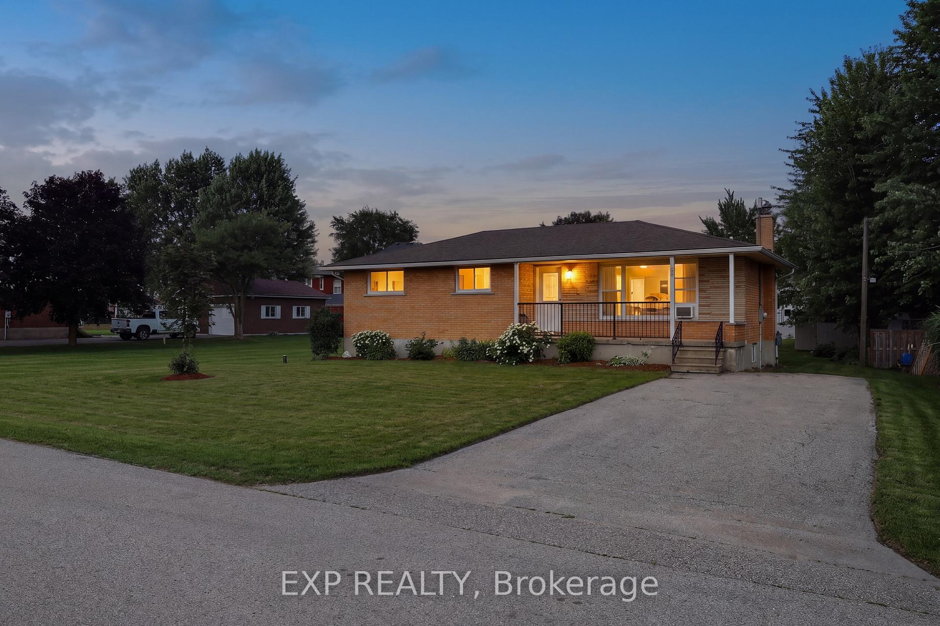 Photo 1 of 261 King Street, North Perth, Elma — HOMEH
