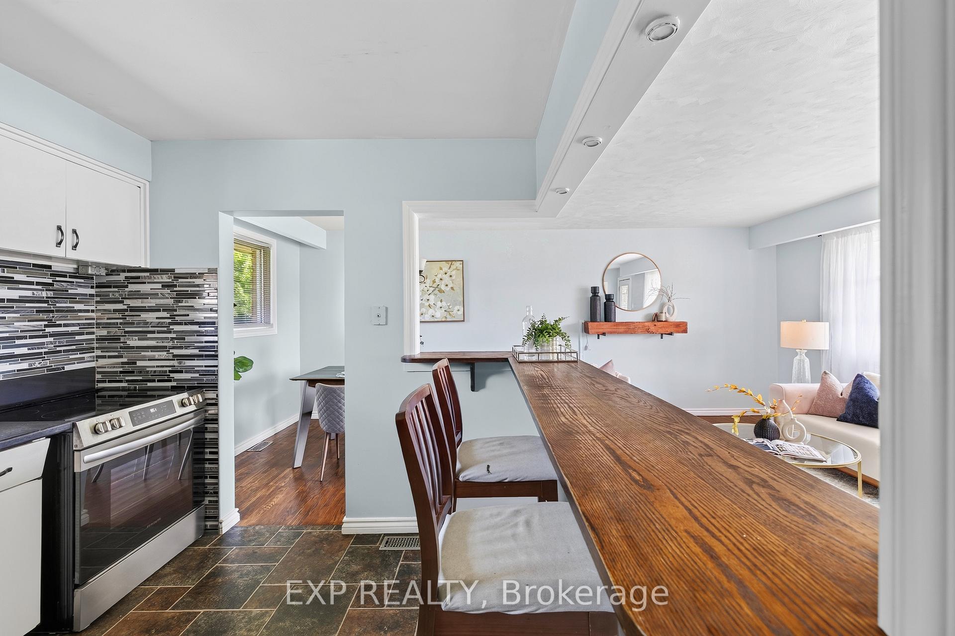 Photo 13 of 261 King Street, North Perth, Elma — HOMEH