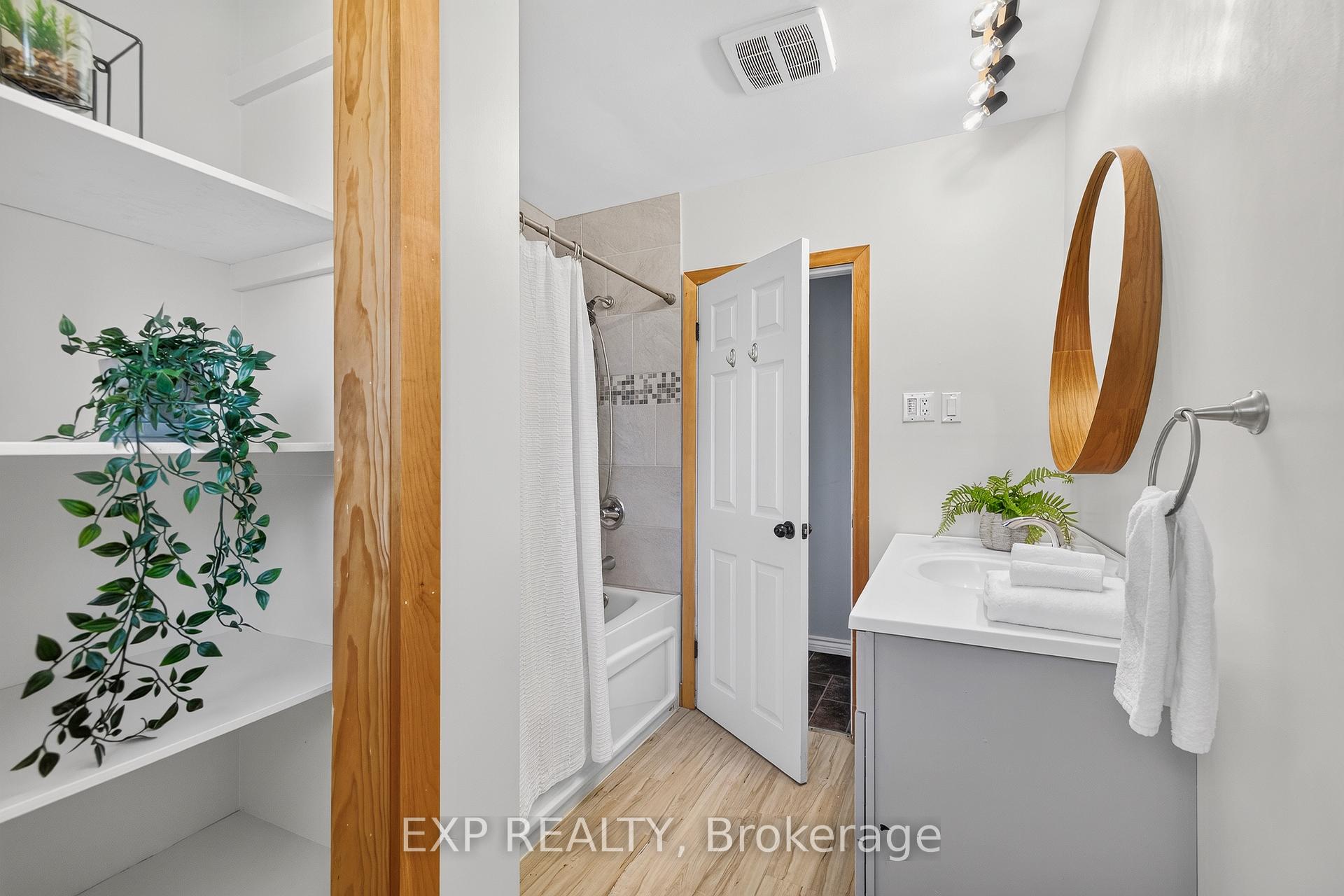 Photo 22 of 261 King Street, North Perth, Elma — HOMEH