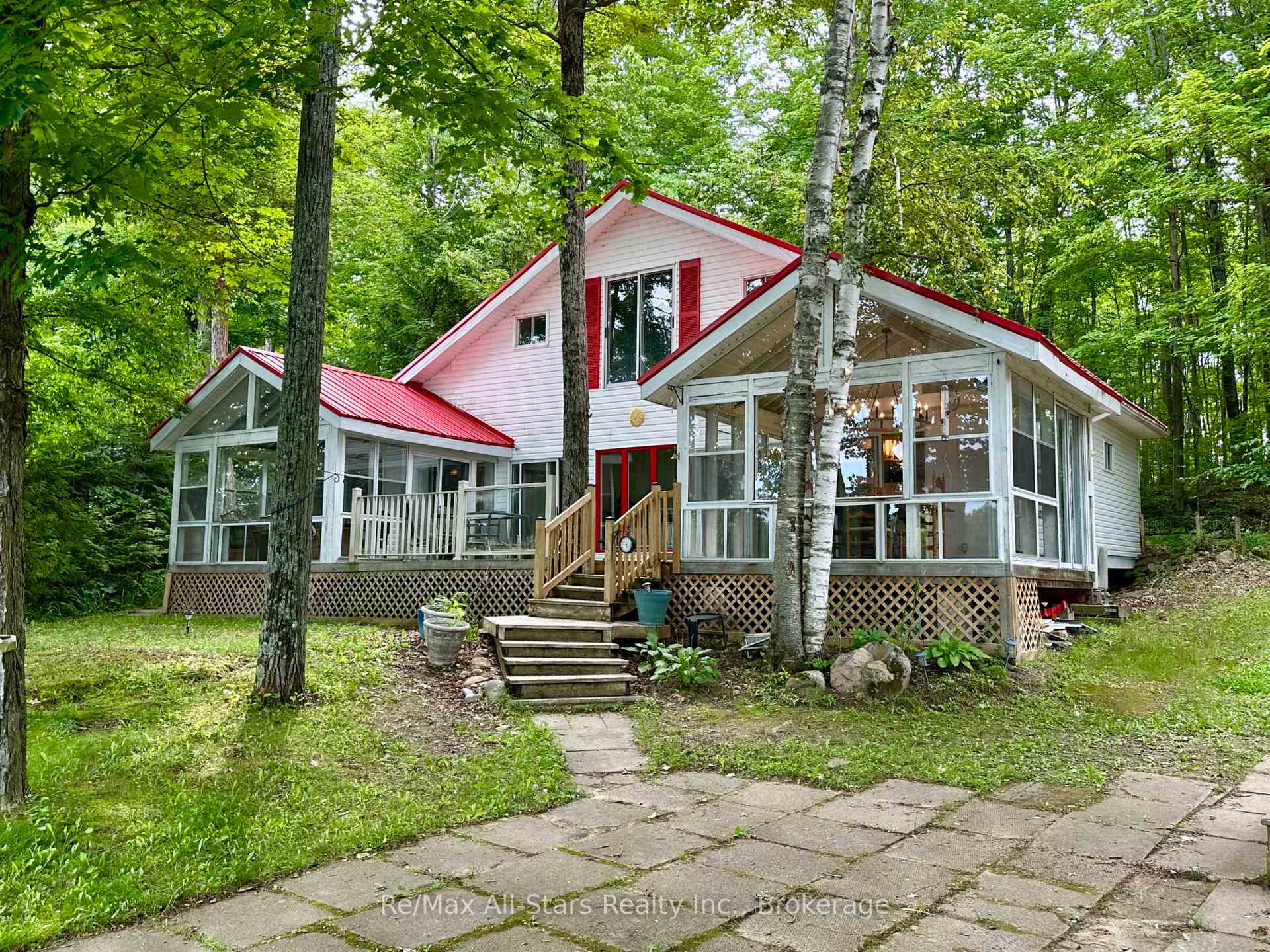 Photo 21 of 38 Dewey's Island, Kawartha Lakes, Somerville — HOMEH