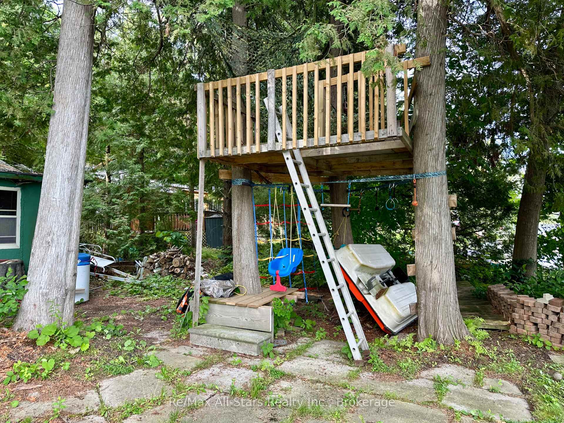 Photo 29 of 38 Dewey's Island, Kawartha Lakes, Somerville — HOMEH
