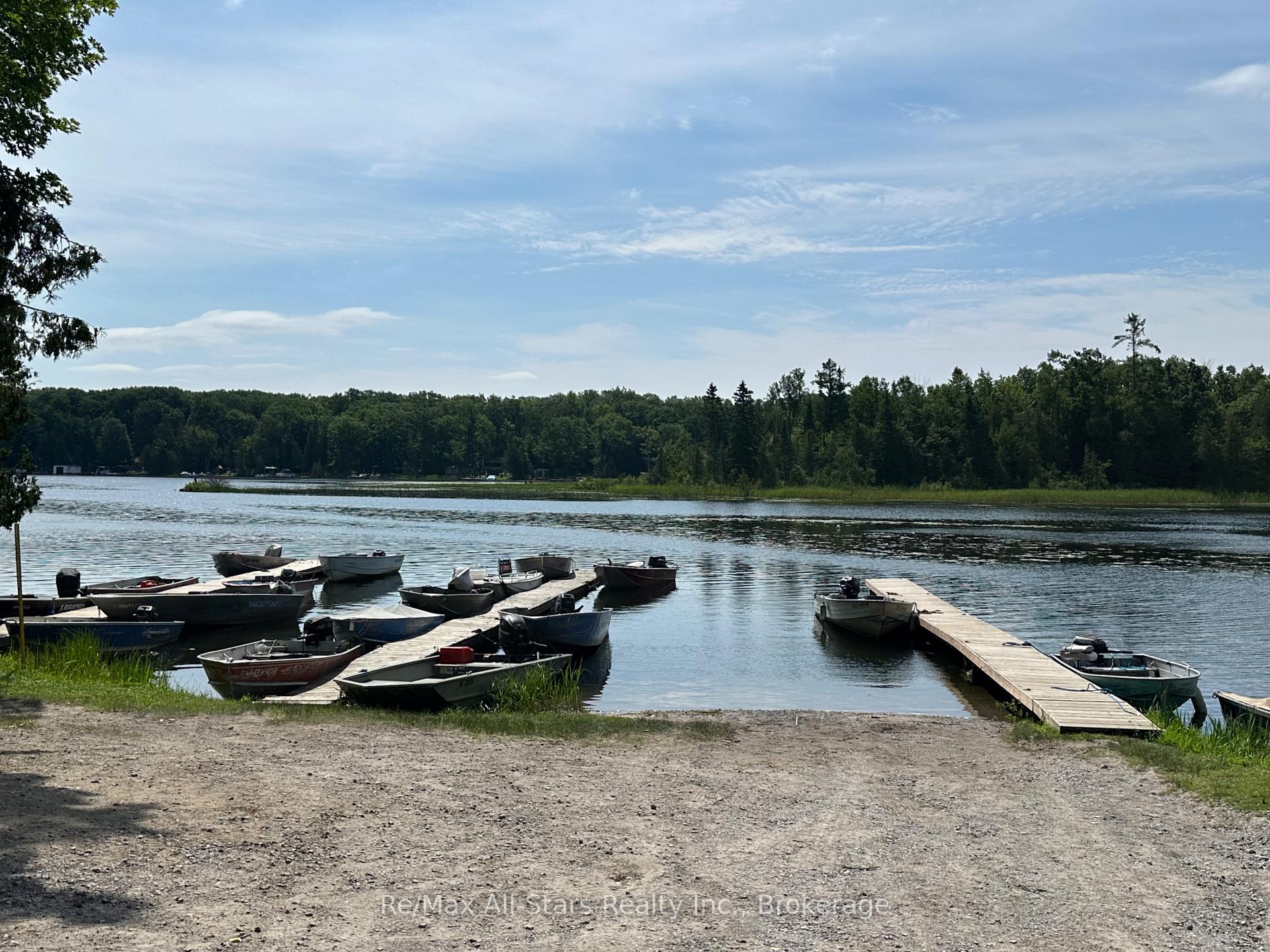 Photo 35 of 38 Dewey's Island, Kawartha Lakes, Somerville — HOMEH
