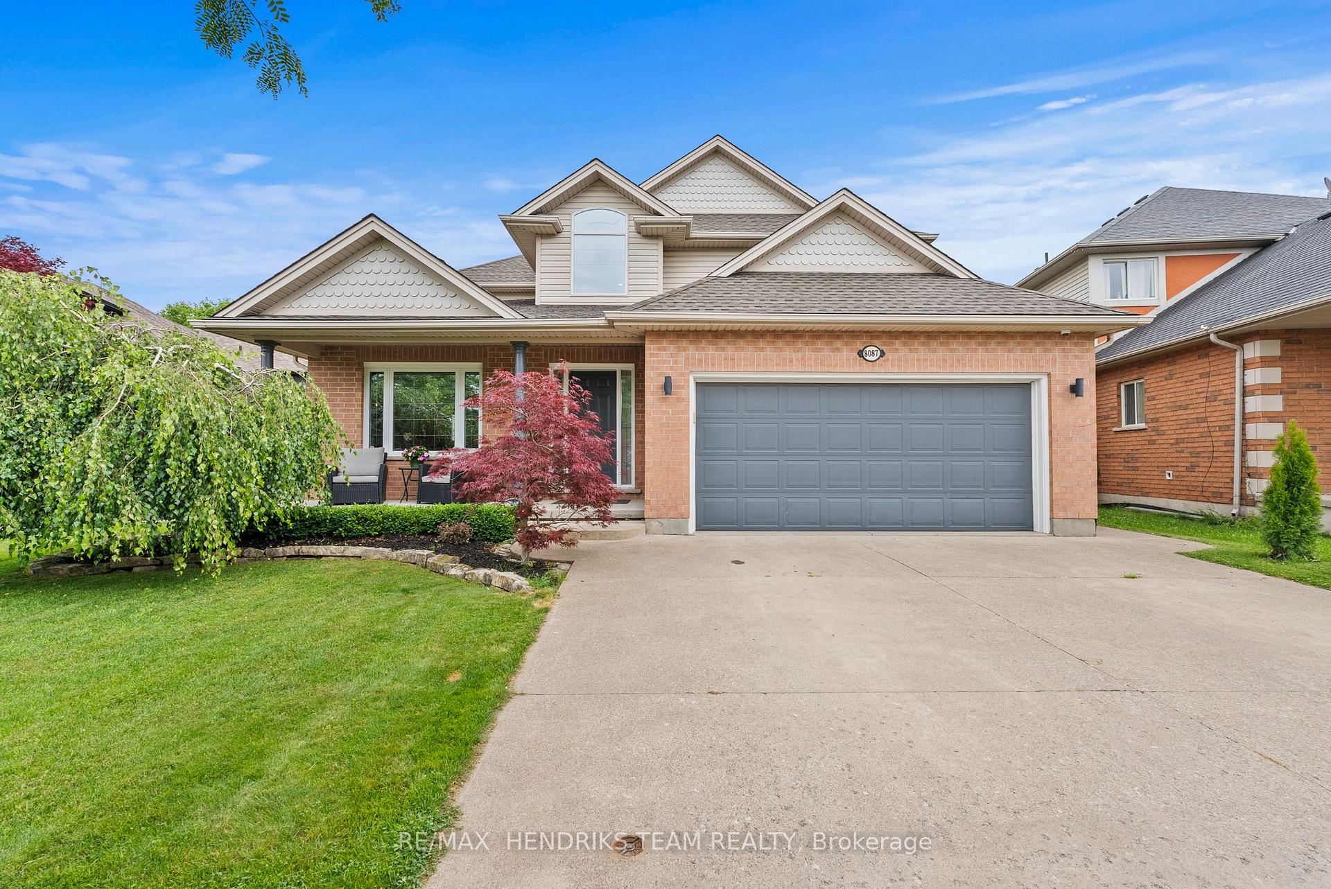 Photo 3 of 8087 Beaver Glen Drive, Niagara Falls, Ascot — HOMEH