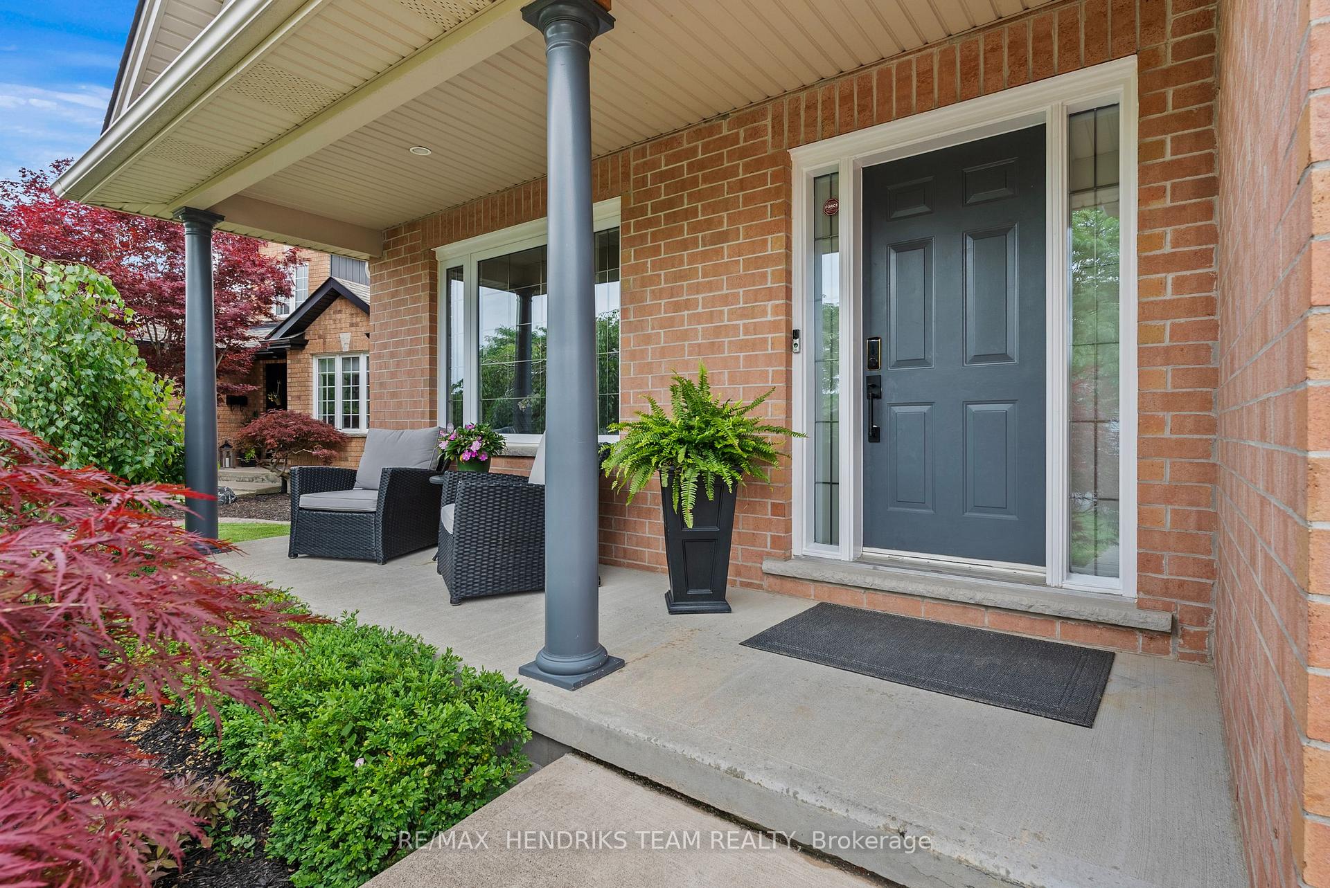 Photo 4 of 8087 Beaver Glen Drive, Niagara Falls, Ascot — HOMEH