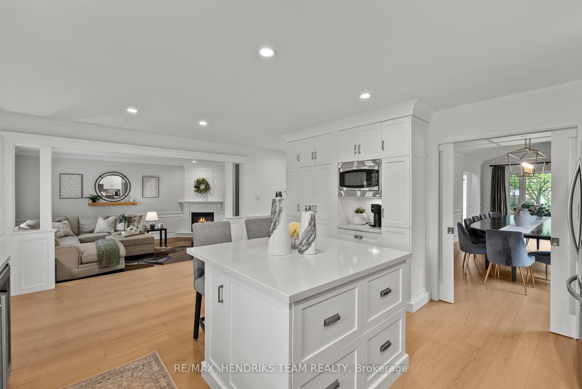 Photo 12 of 8087 Beaver Glen Drive, Niagara Falls, Ascot — HOMEH