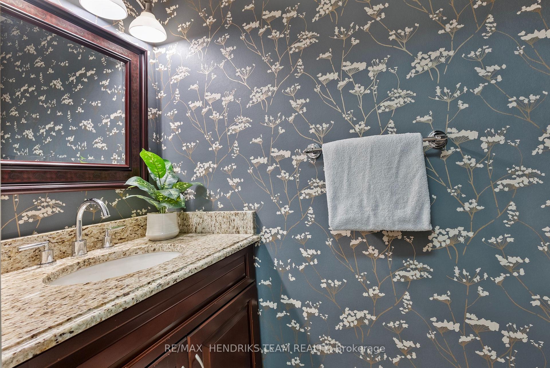 Photo 19 of 8087 Beaver Glen Drive, Niagara Falls, Ascot — HOMEH