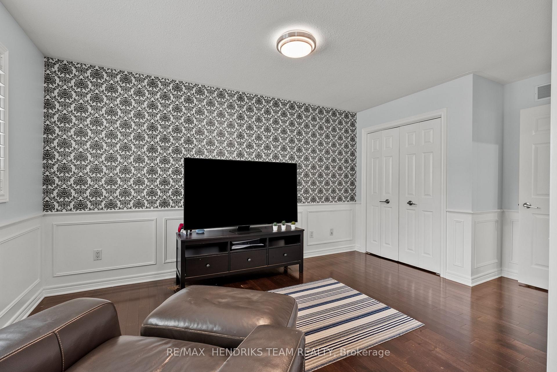 Photo 26 of 8087 Beaver Glen Drive, Niagara Falls, Ascot — HOMEH
