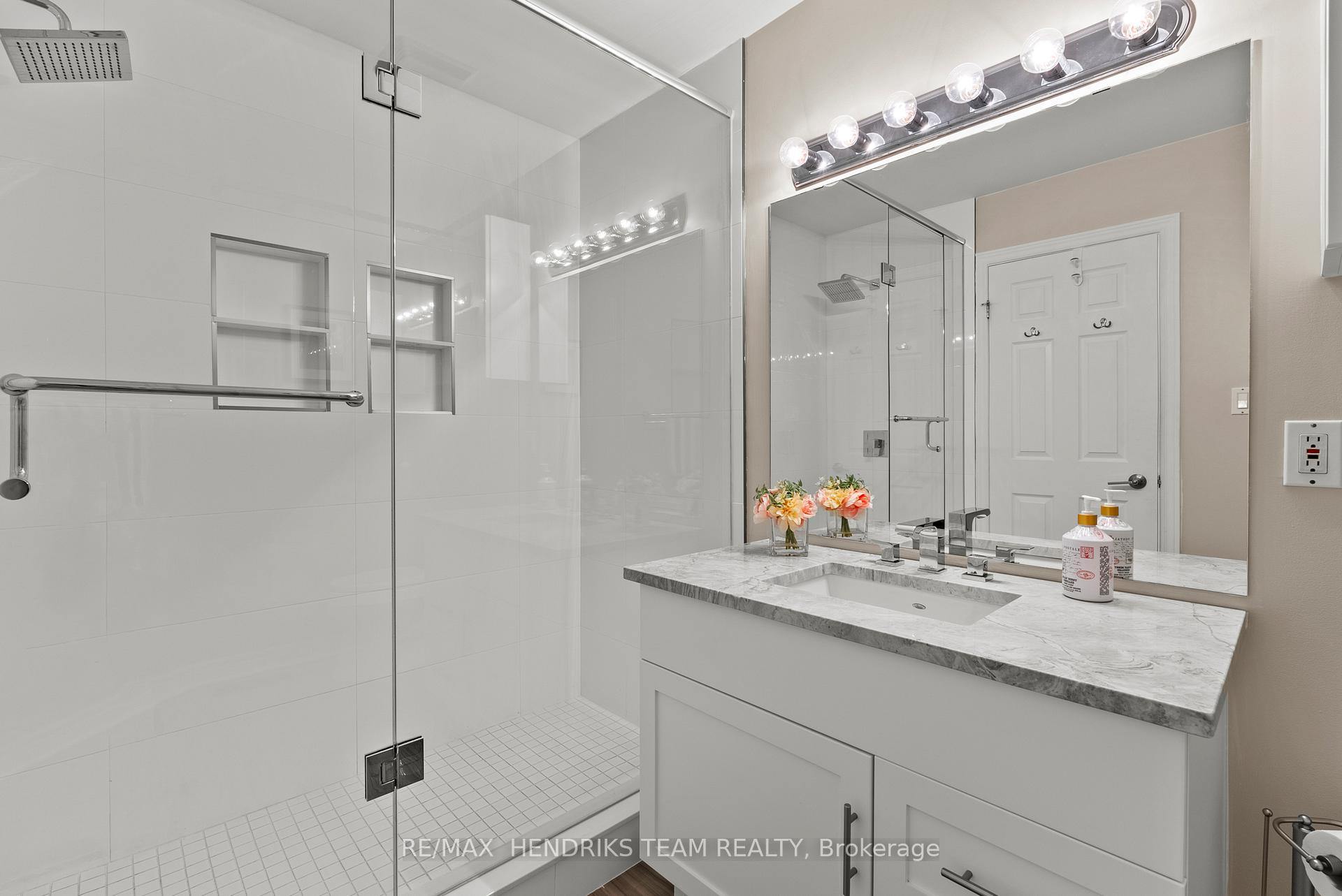 Photo 29 of 8087 Beaver Glen Drive, Niagara Falls, Ascot — HOMEH
