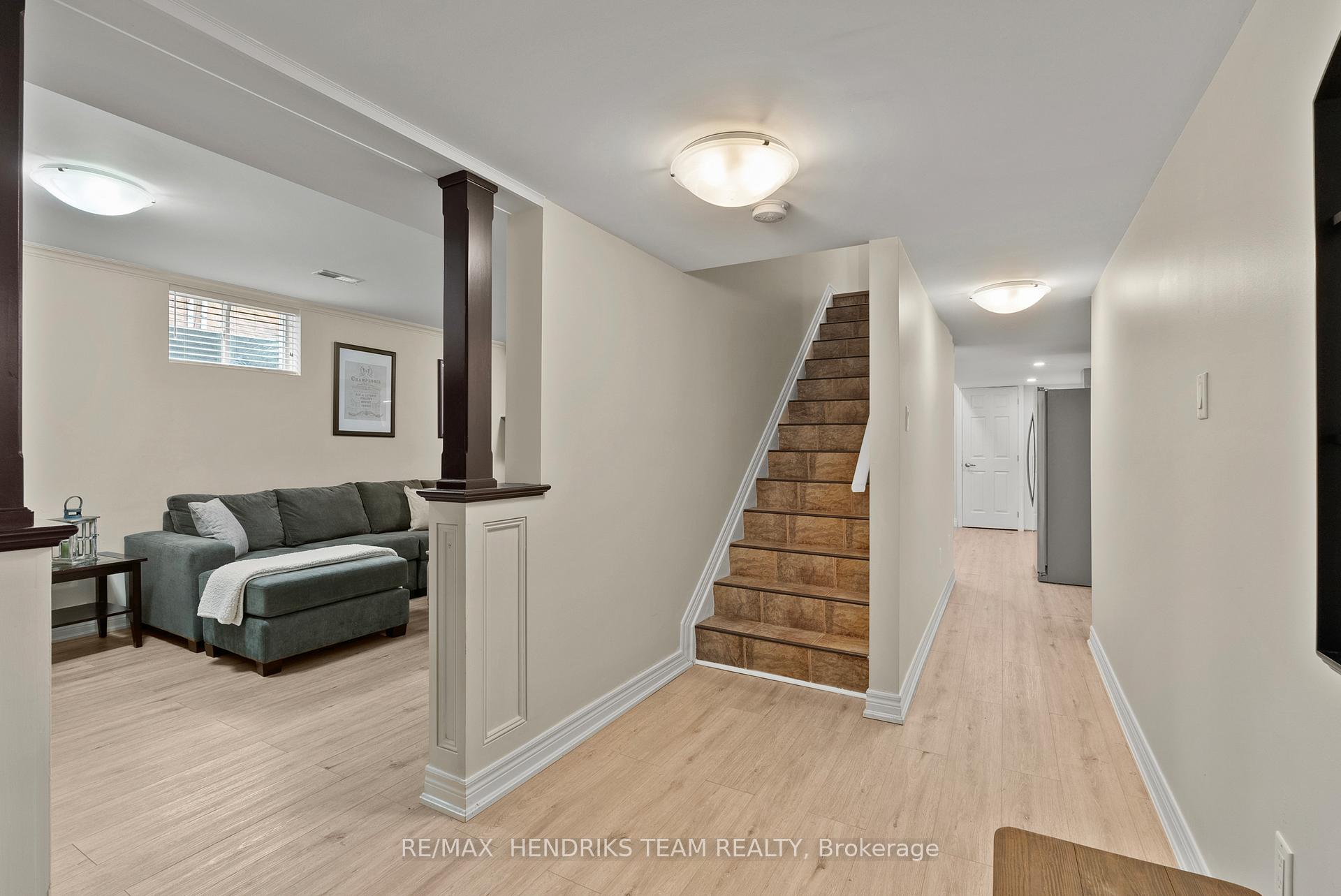 Photo 30 of 8087 Beaver Glen Drive, Niagara Falls, Ascot — HOMEH