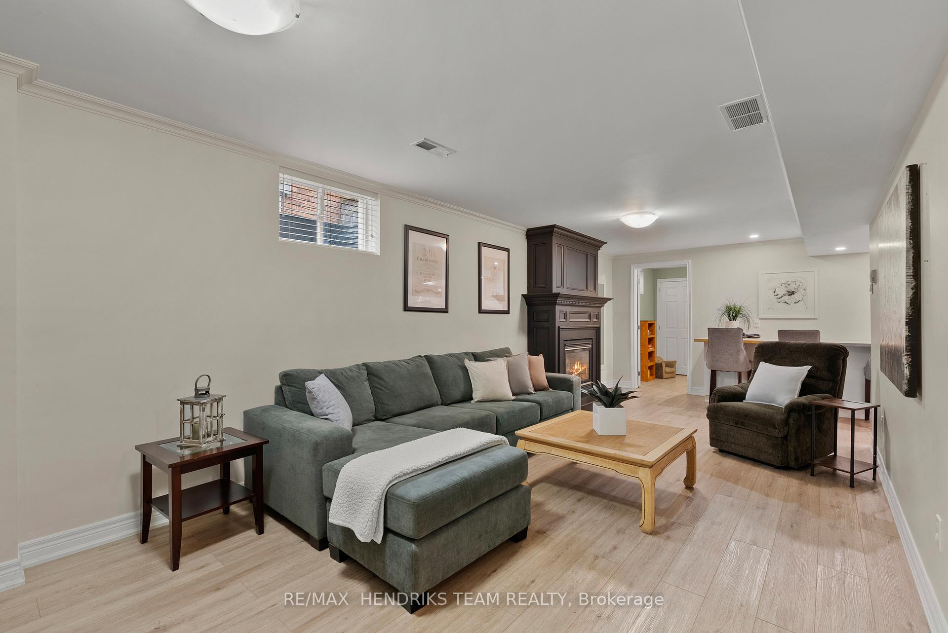 Photo 31 of 8087 Beaver Glen Drive, Niagara Falls, Ascot — HOMEH
