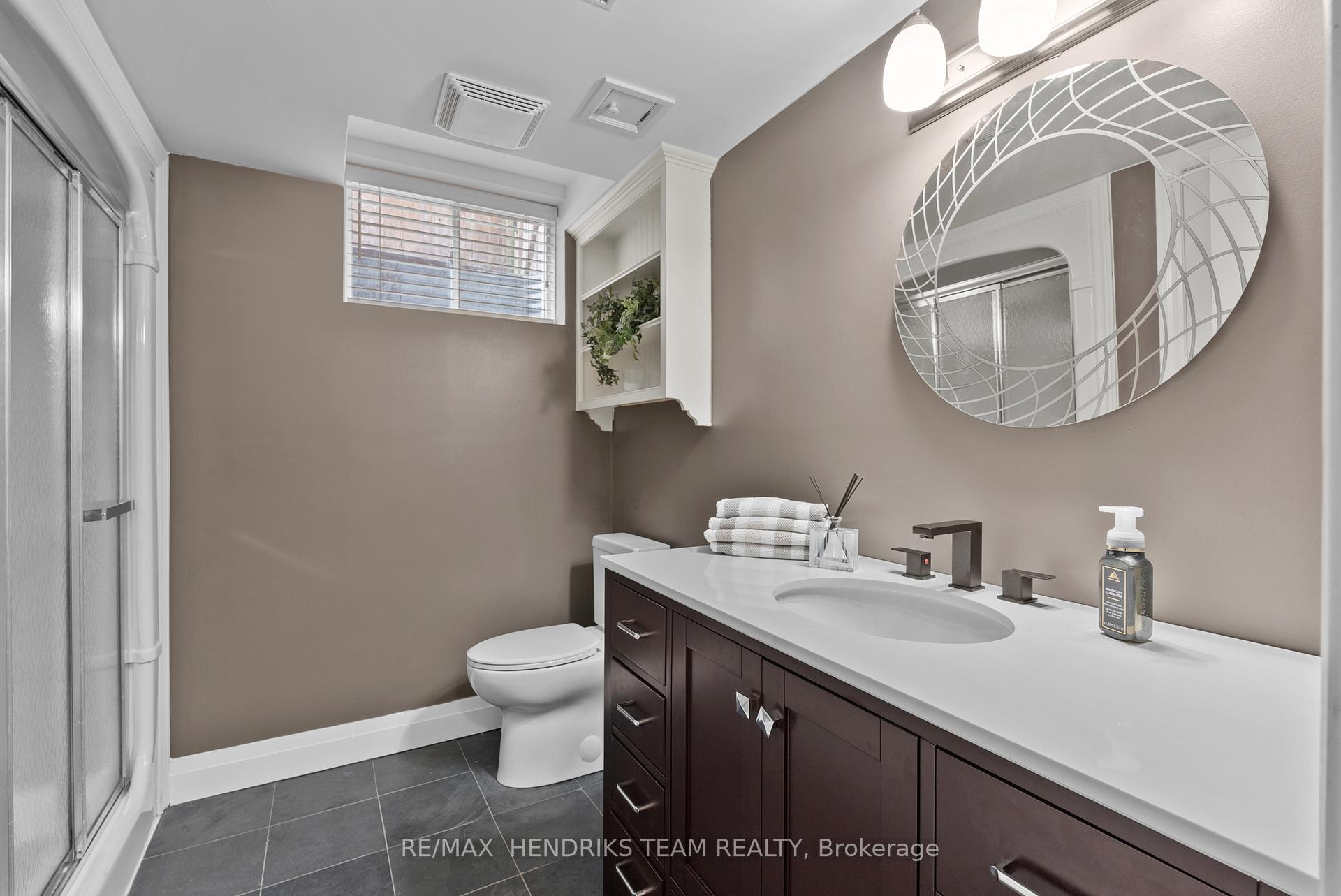 Photo 39 of 8087 Beaver Glen Drive, Niagara Falls, Ascot — HOMEH
