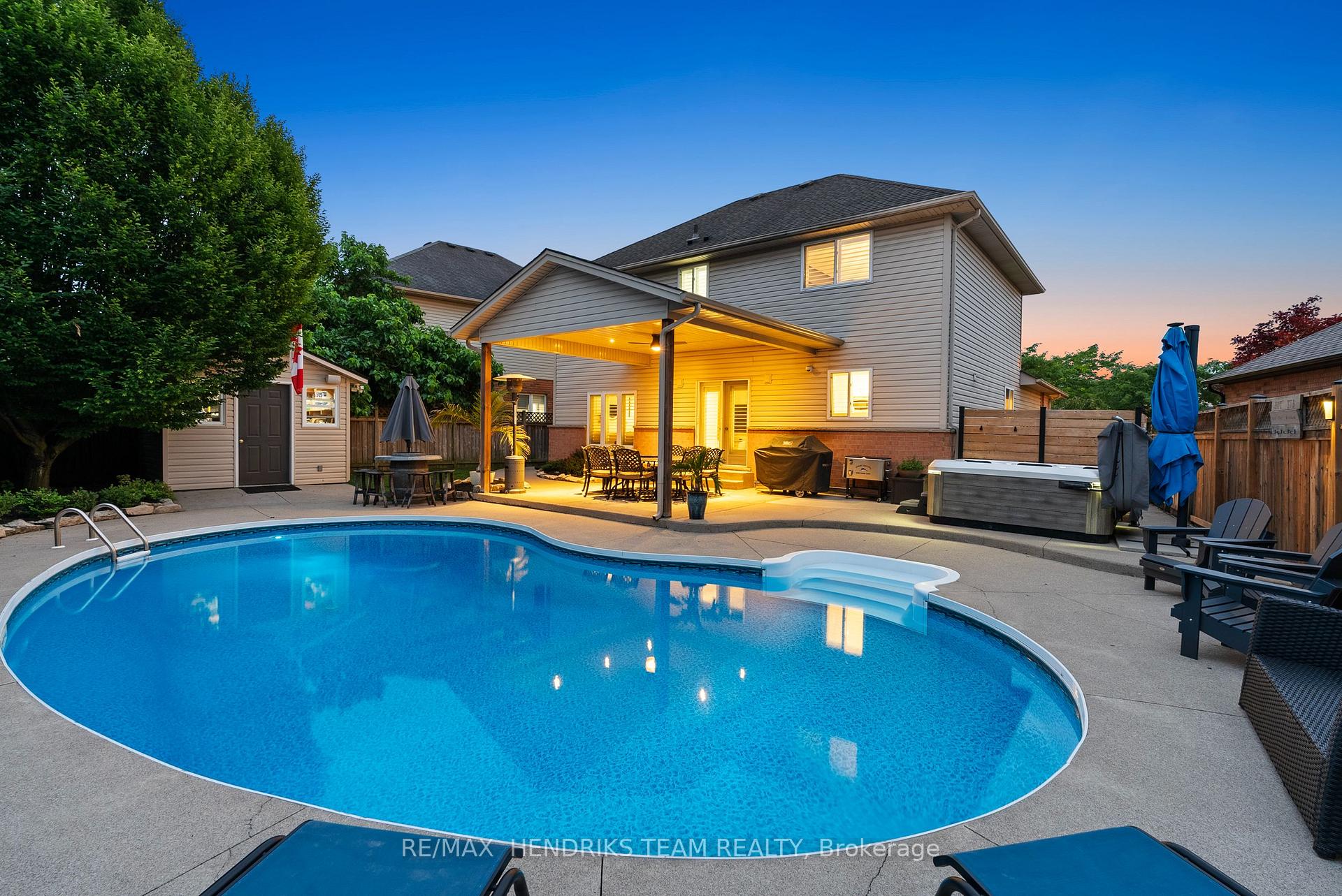 Photo 40 of 8087 Beaver Glen Drive, Niagara Falls, Ascot — HOMEH