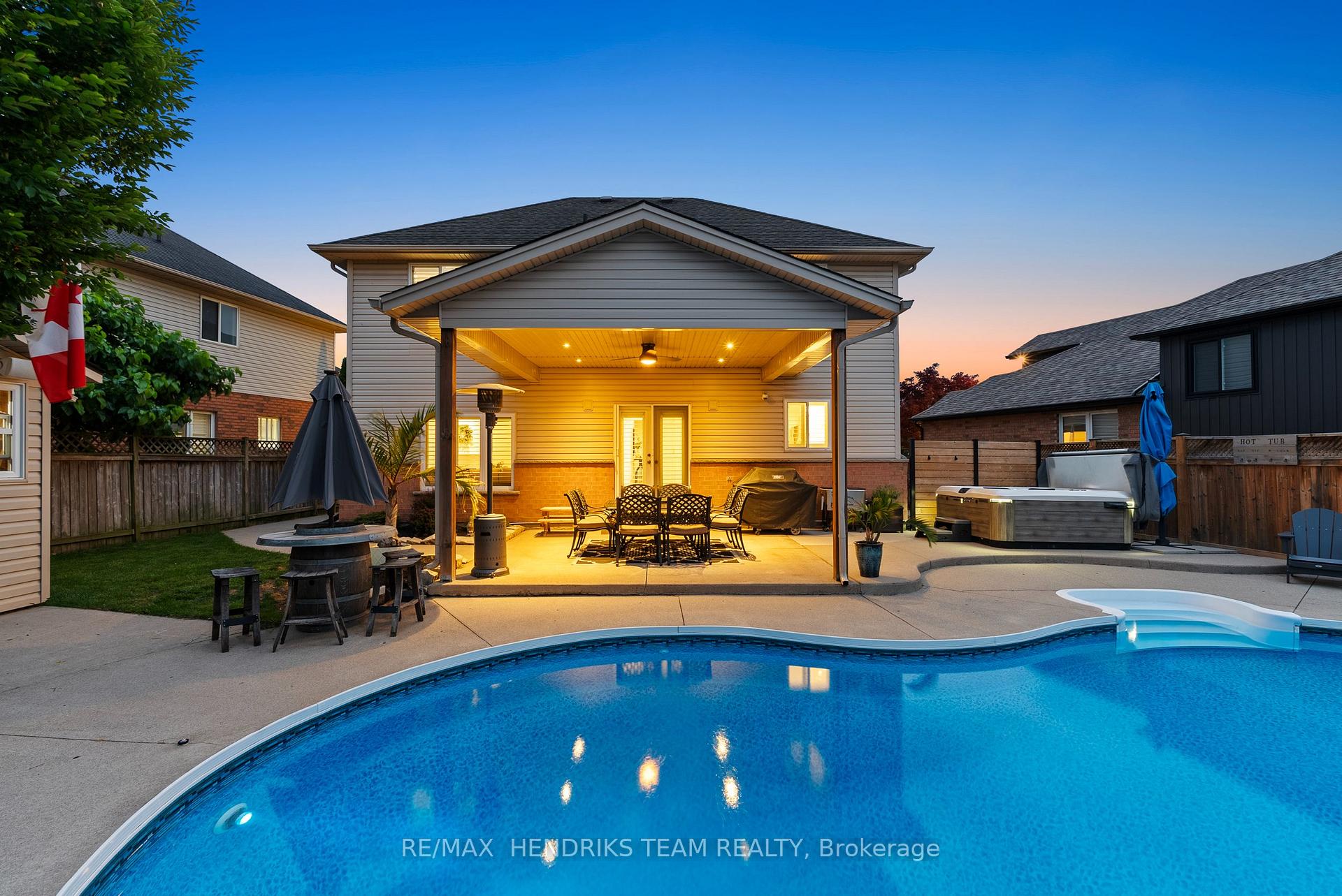 Photo 42 of 8087 Beaver Glen Drive, Niagara Falls, Ascot — HOMEH