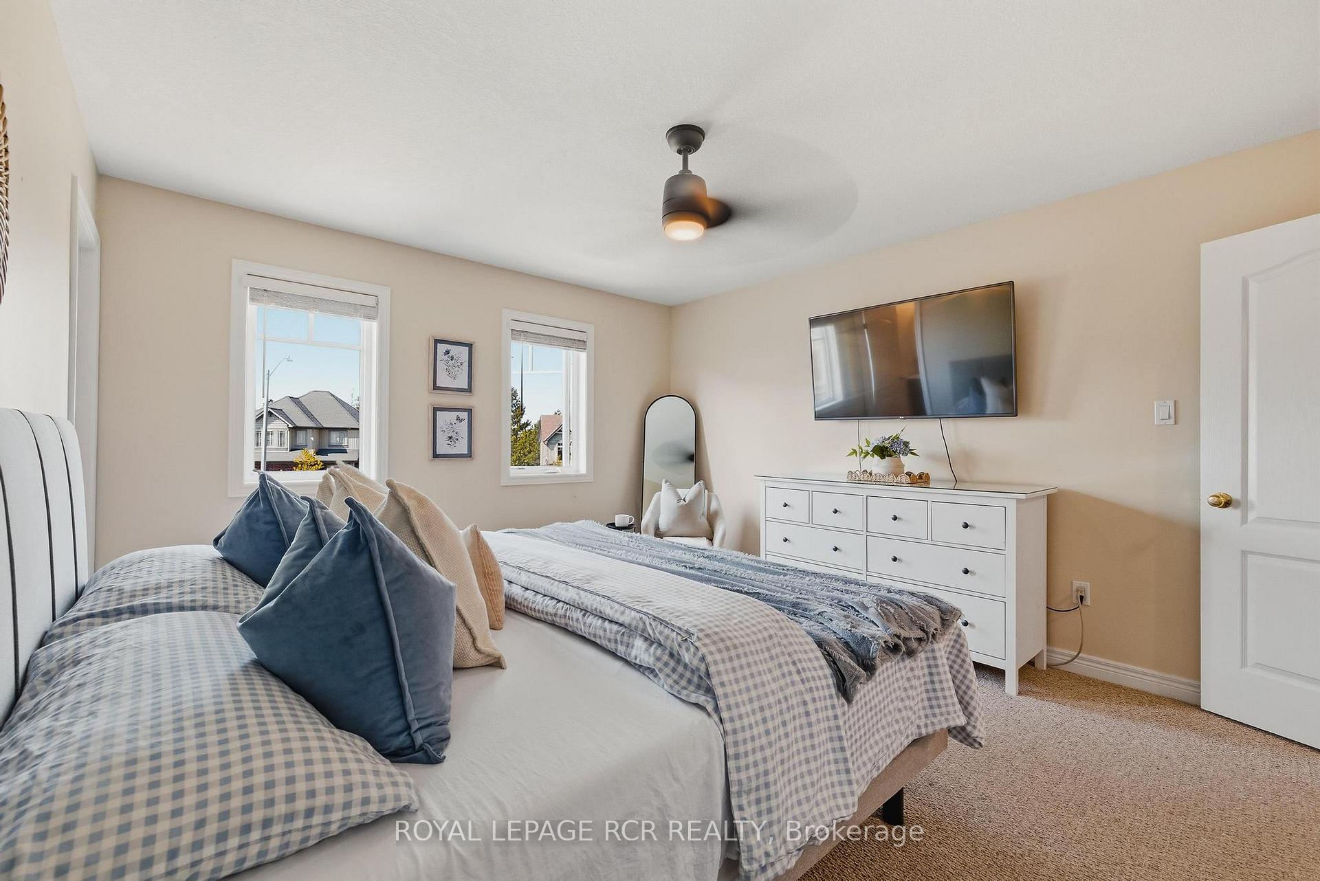 Photo 16 of 117 Preston Drive, Orangeville — HOMEH