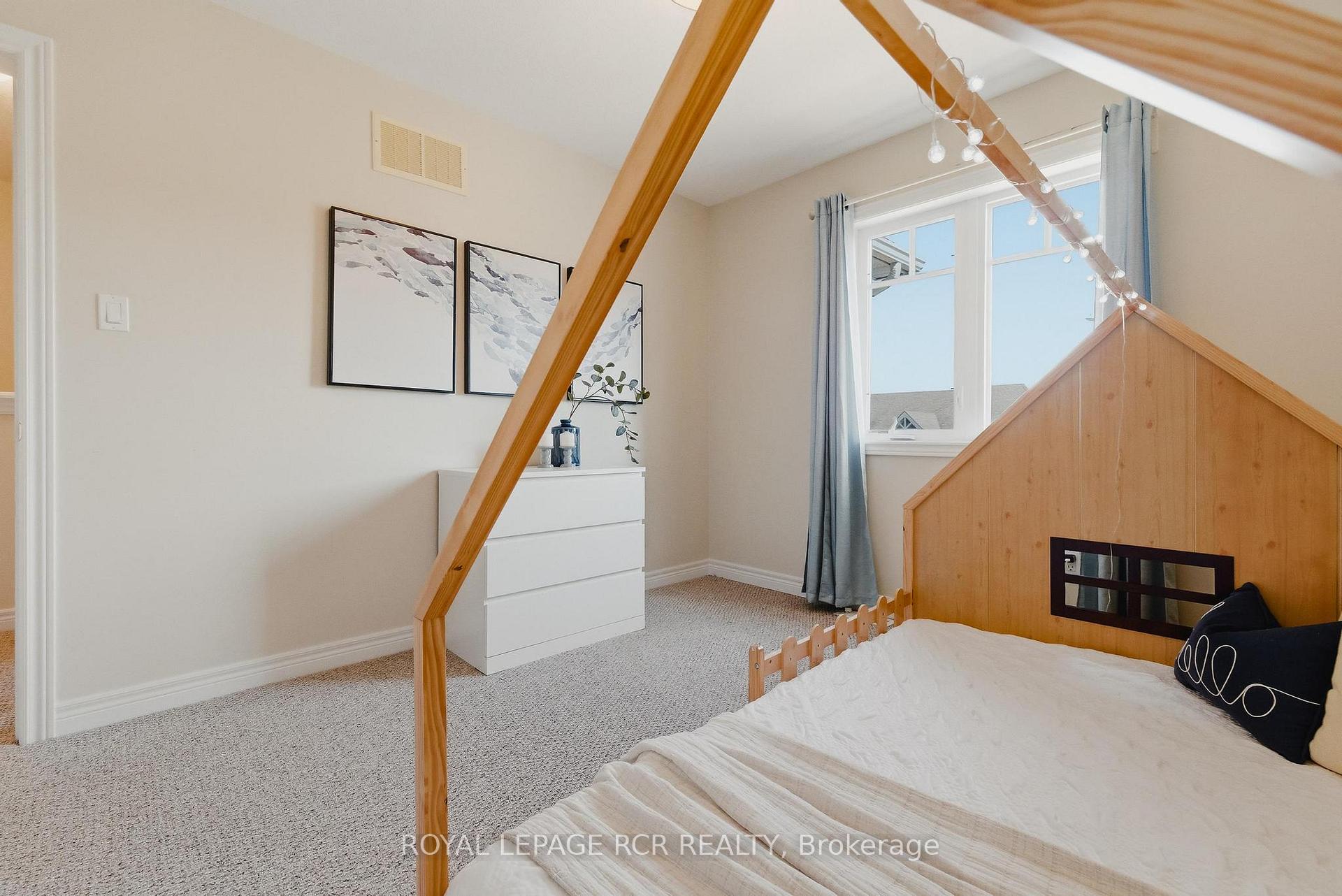 Photo 20 of 117 Preston Drive, Orangeville — HOMEH