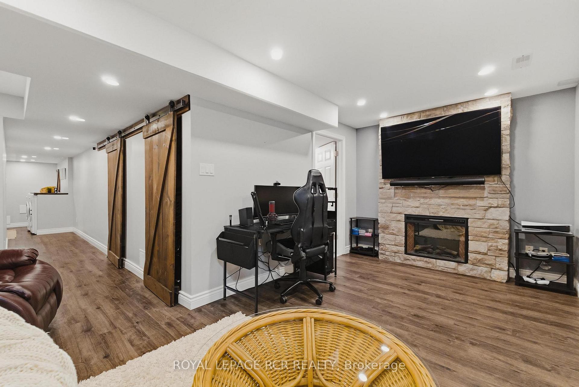 Photo 26 of 117 Preston Drive, Orangeville — HOMEH