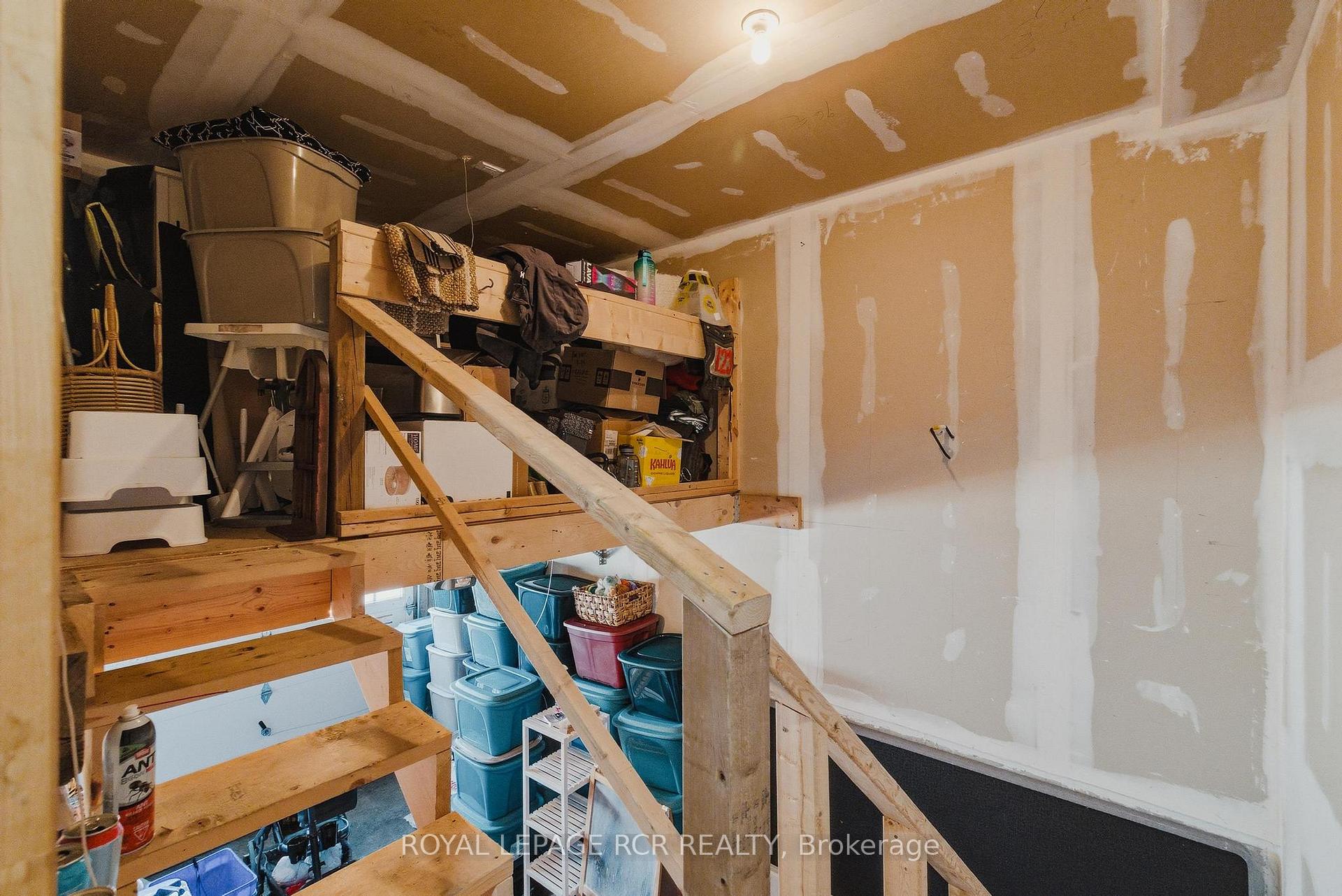 Photo 32 of 117 Preston Drive, Orangeville — HOMEH