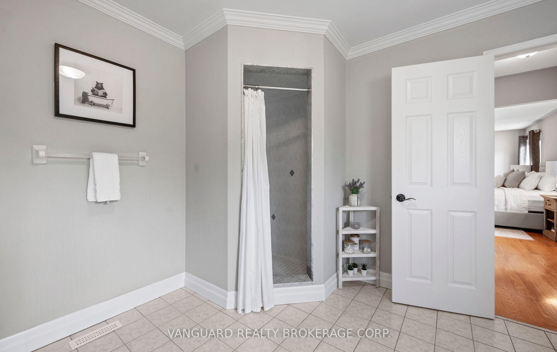 Photo 29 of 22 Monteith Crescent, Vaughan, Maple — HOMEH
