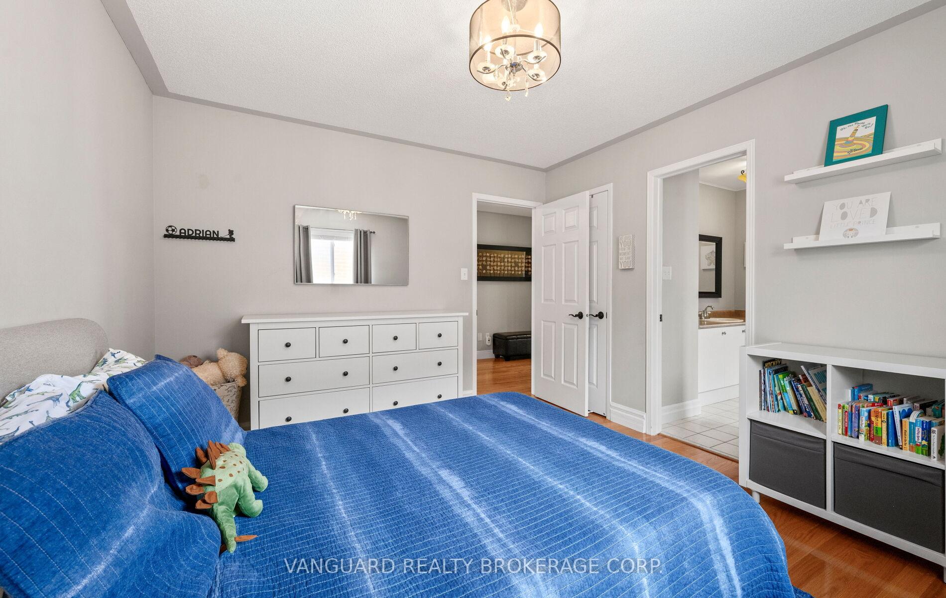 Photo 30 of 22 Monteith Crescent, Vaughan, Maple — HOMEH