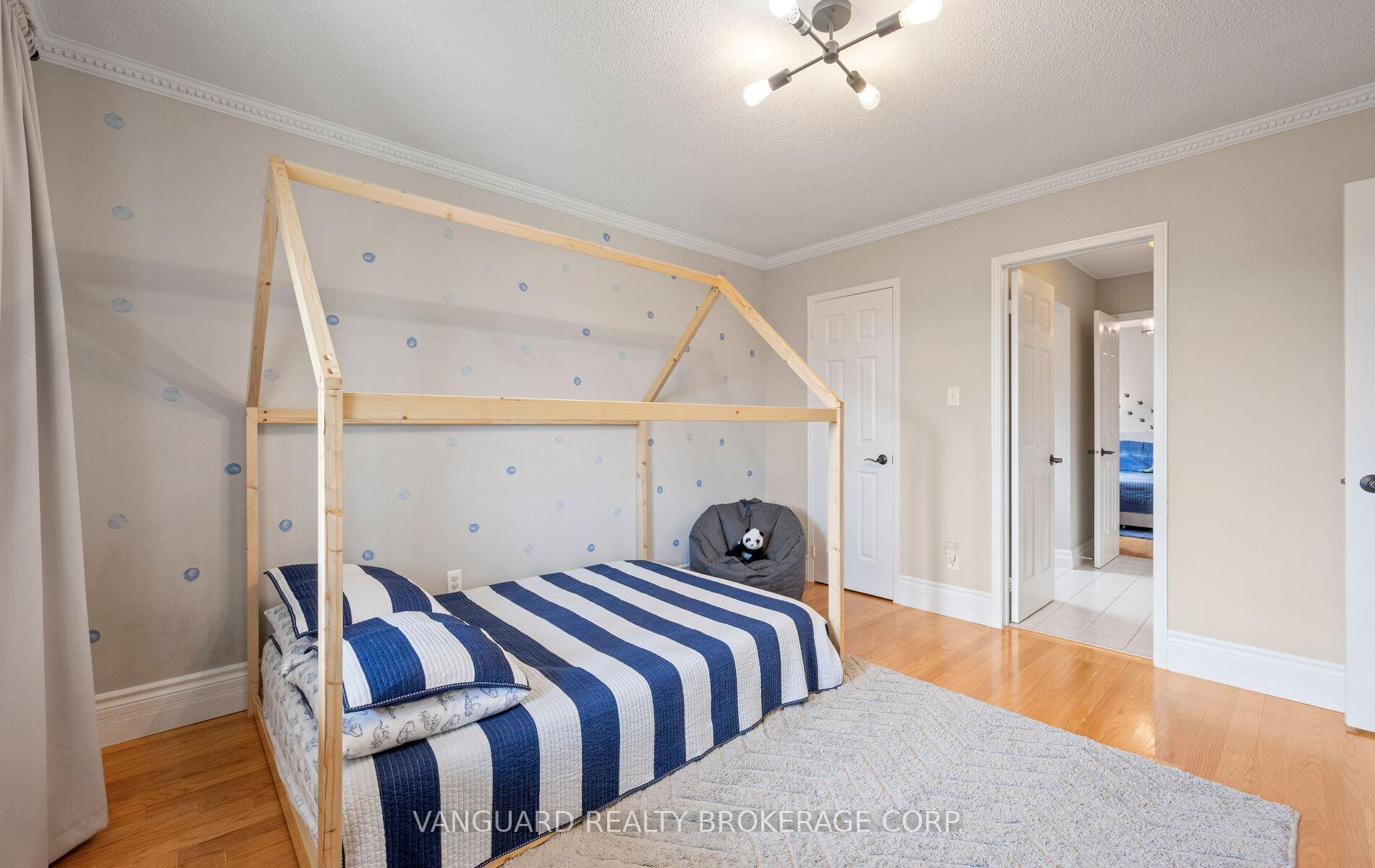 Photo 34 of 22 Monteith Crescent, Vaughan, Maple — HOMEH