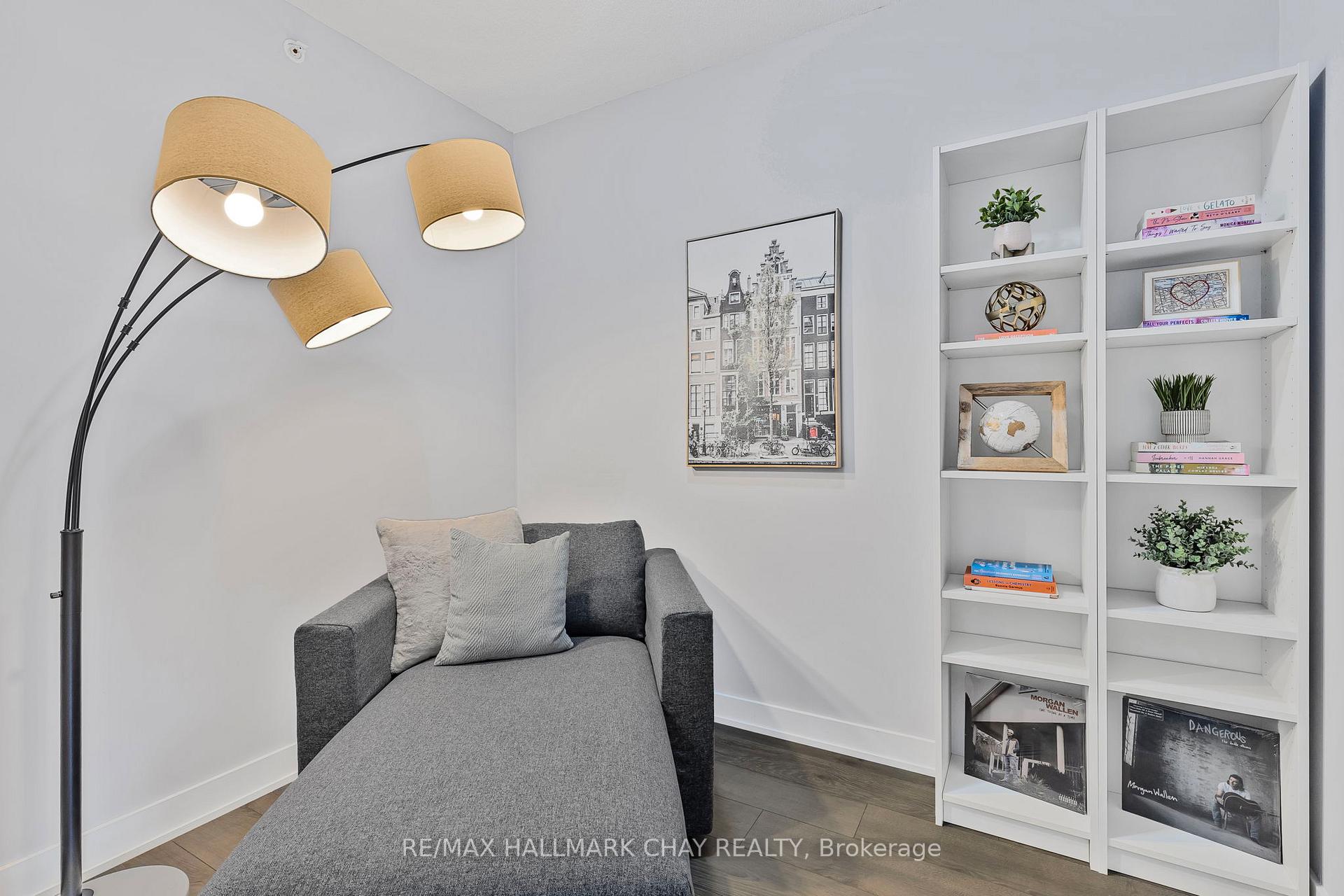 Photo 9 of Unit 208, 5 Chef Lane, Barrie, Rural Barrie Southeast — HOMEH