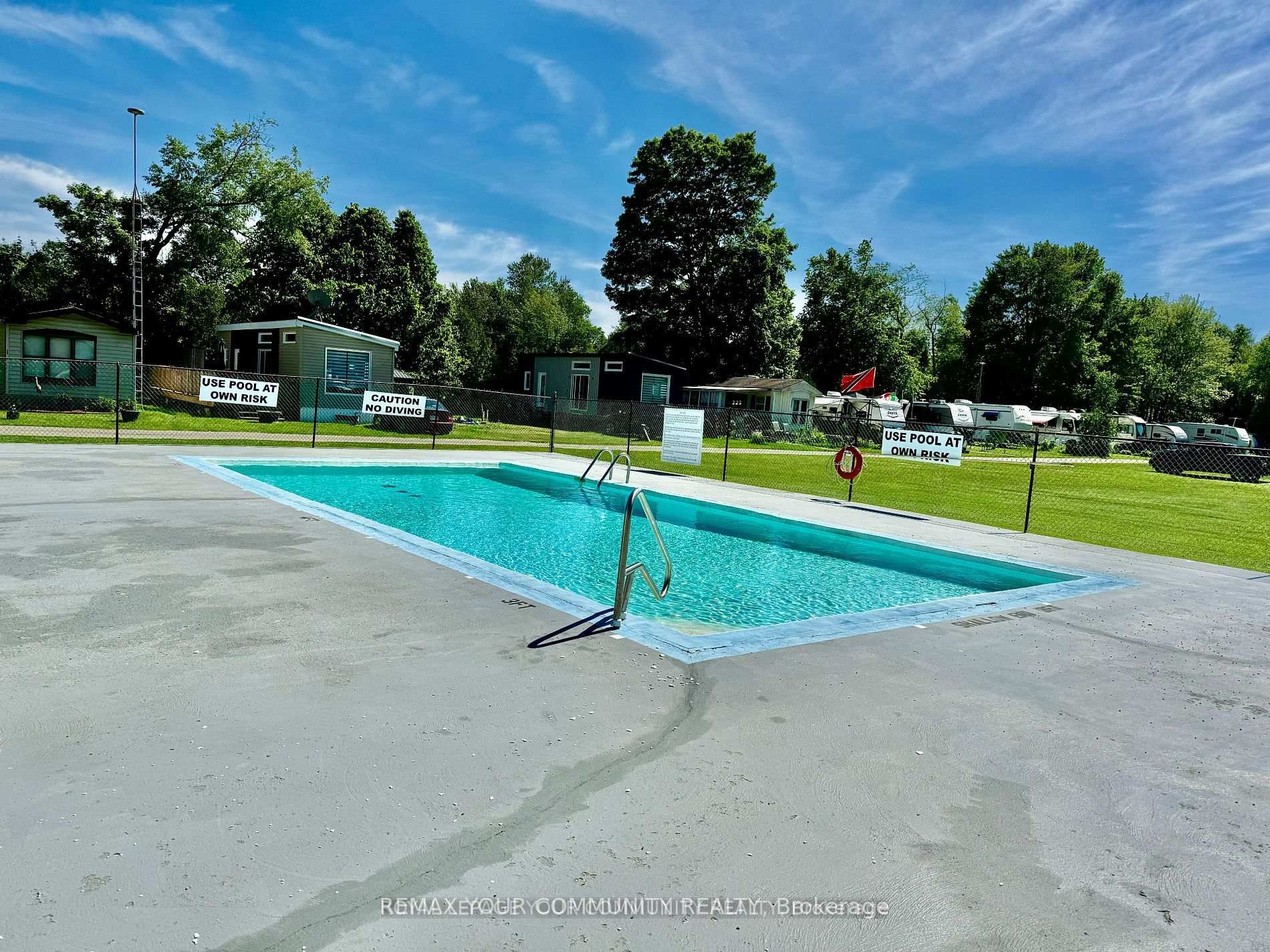 Photo 10 of Unit 9, 285 Crydermans Side Road, Georgina, Baldwin — HOMEH