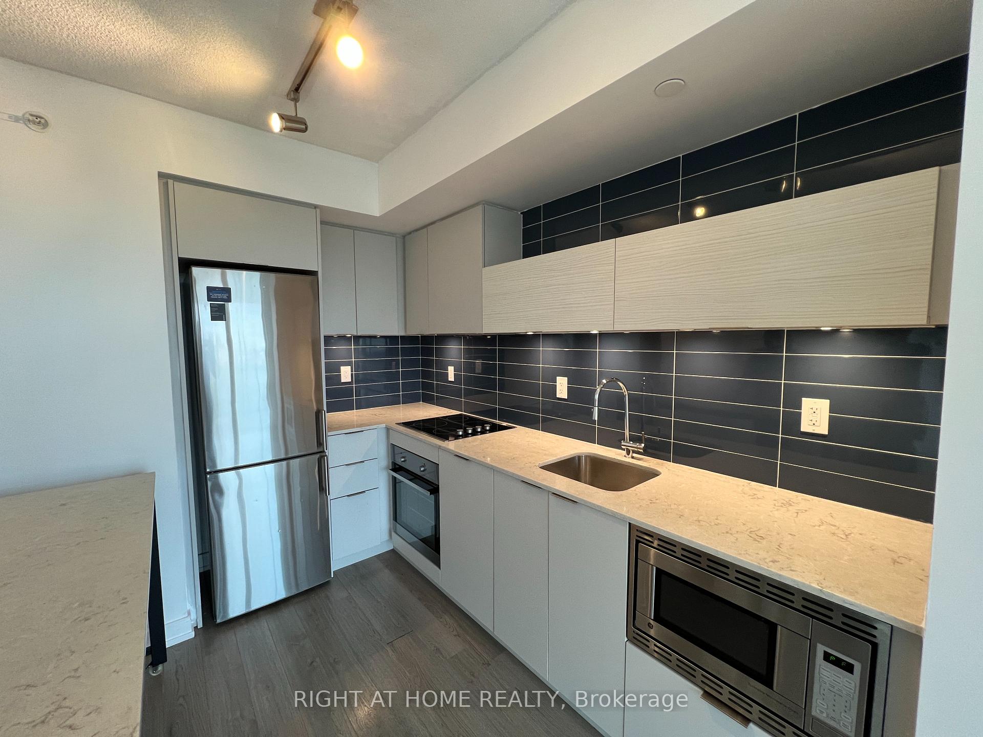 Photo 5 of Unit 608, 20 Thomas Riley Road, Etobicoke, Islington-City Centre West — HOMEH