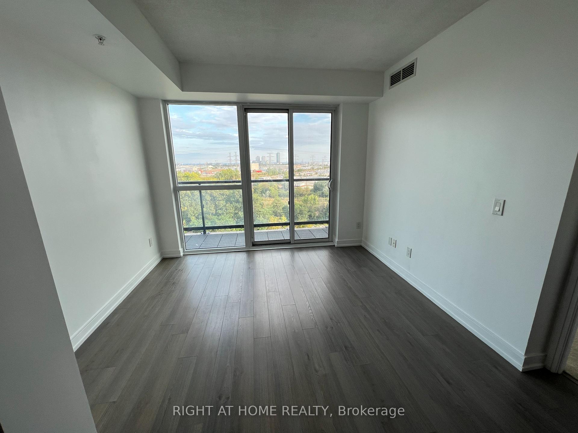 Photo 6 of Unit 608, 20 Thomas Riley Road, Etobicoke, Islington-City Centre West — HOMEH