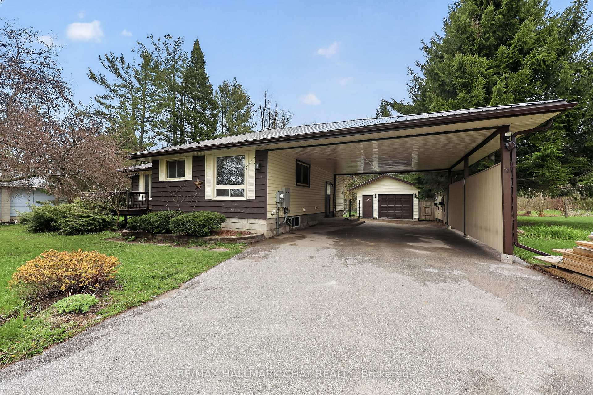 Photo 2 of 2017 Warminster Side Road, Oro-Medonte, Warminster — HOMEH