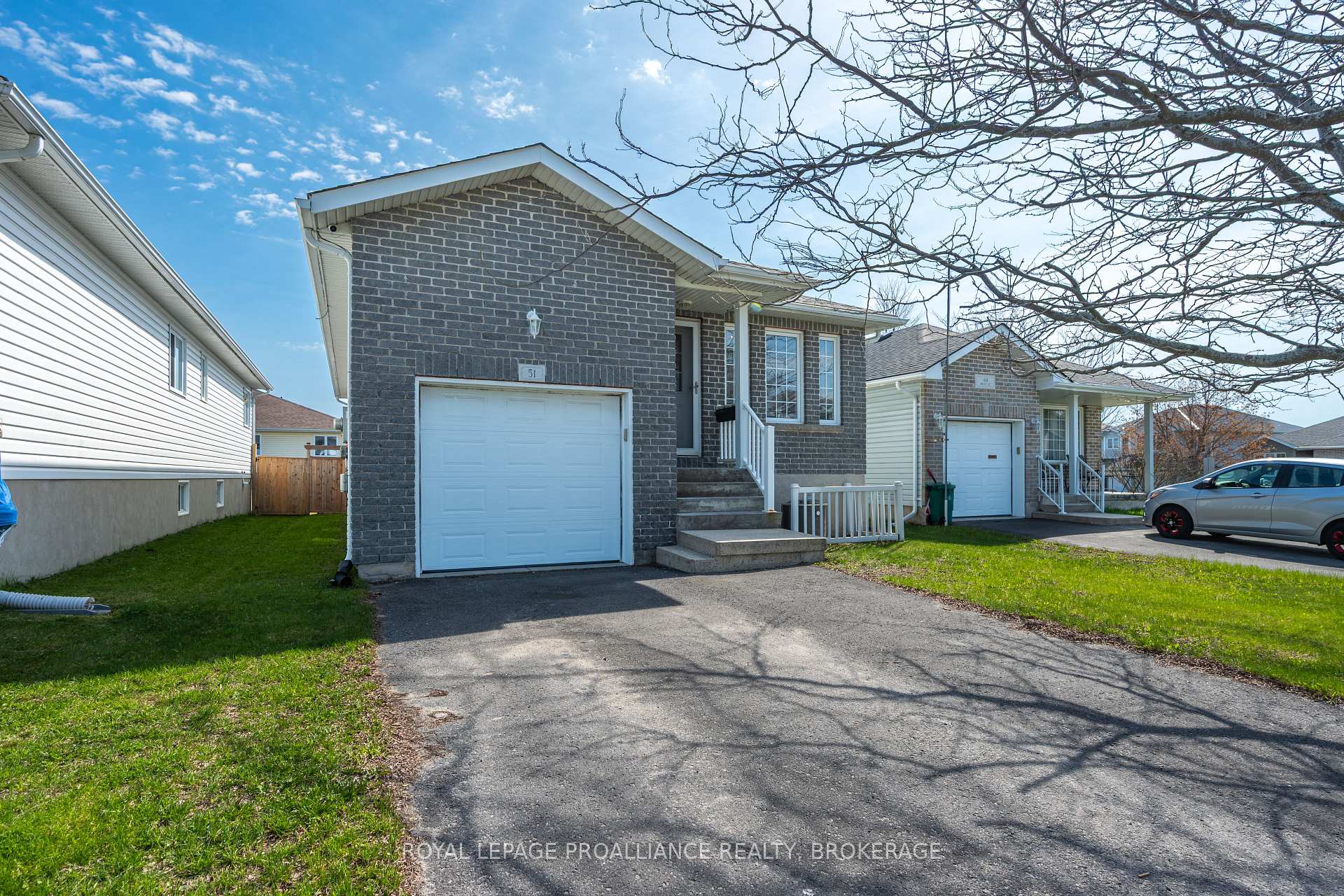 Photo 3 of 51 Wiley Street, Kingston, Rideau — HOMEH