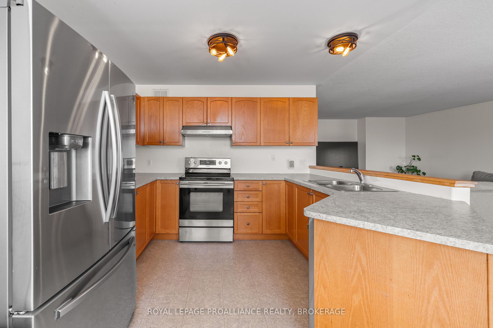 Photo 20 of 51 Wiley Street, Kingston, Rideau — HOMEH