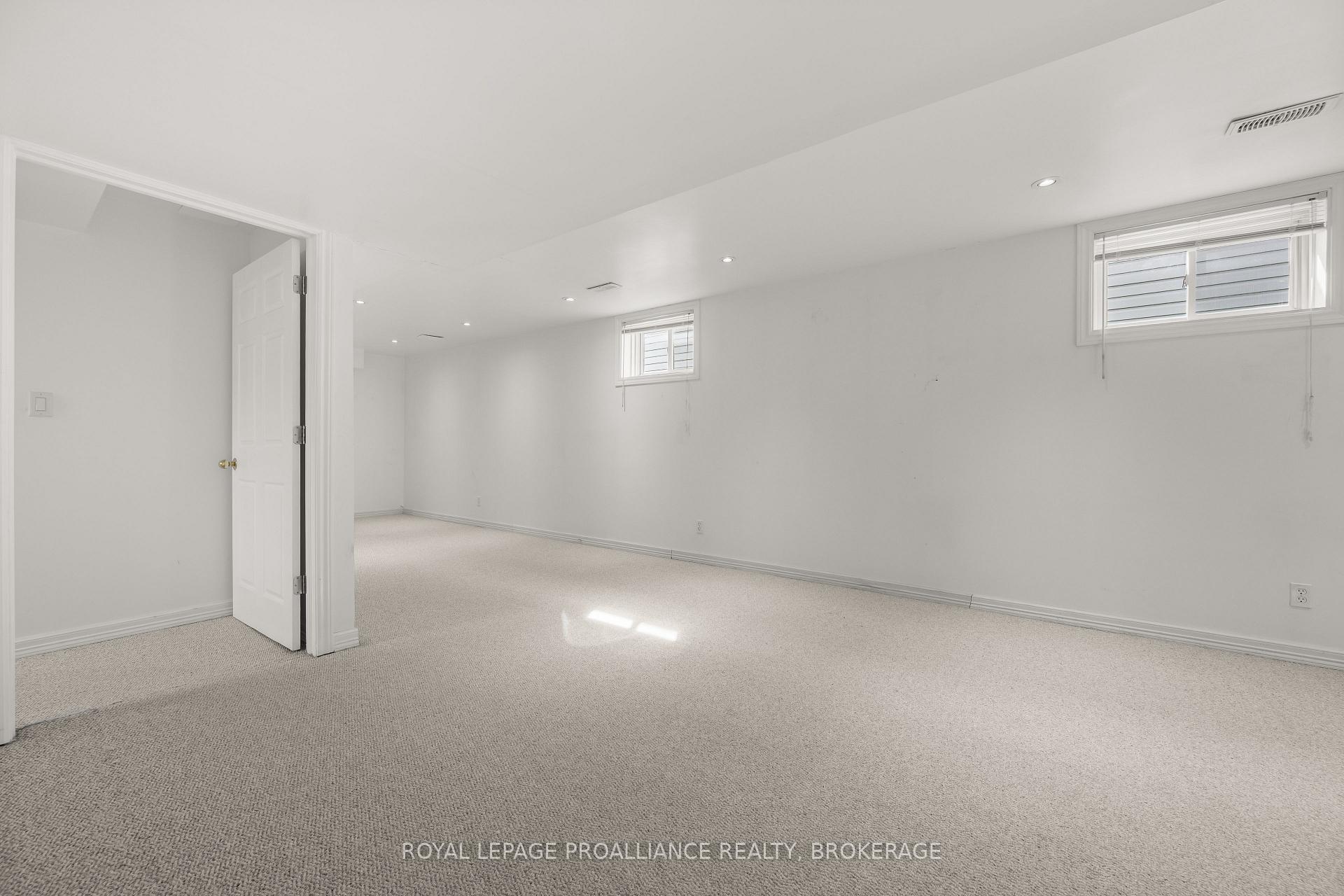 Photo 22 of 51 Wiley Street, Kingston, Rideau — HOMEH