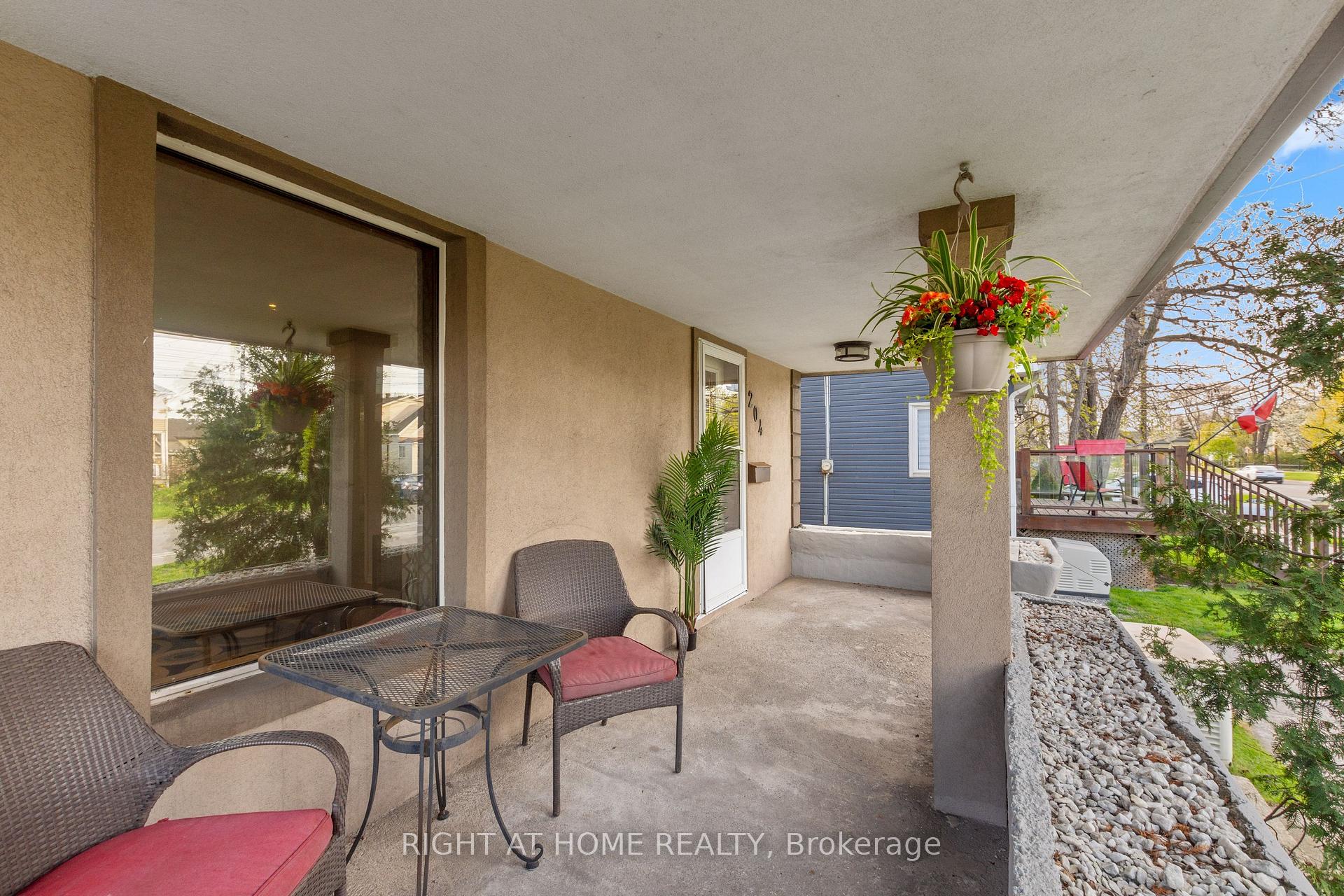 Photo 3 of 204 Beach Boulevard, Hamilton, Hamilton Beach — HOMEH