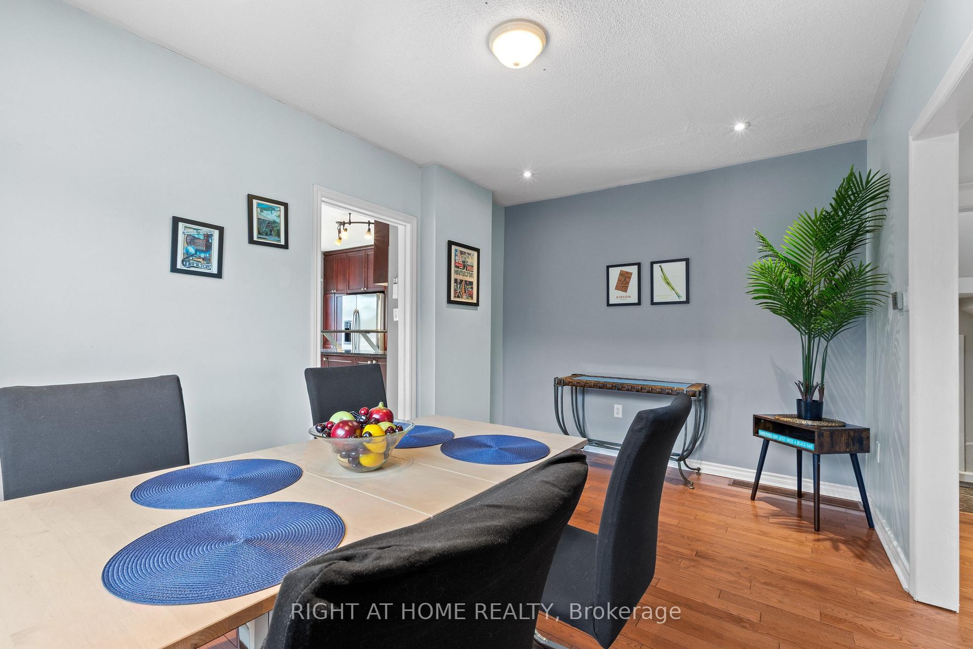 Photo 11 of 204 Beach Boulevard, Hamilton, Hamilton Beach — HOMEH