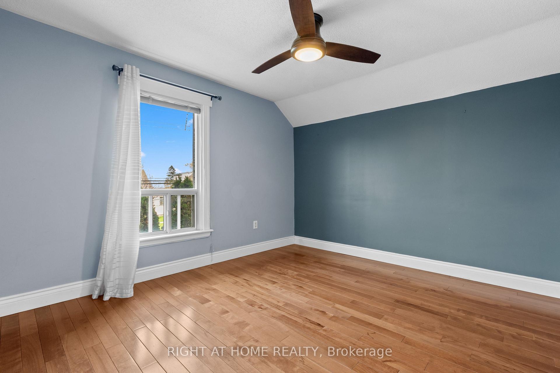 Photo 17 of 204 Beach Boulevard, Hamilton, Hamilton Beach — HOMEH