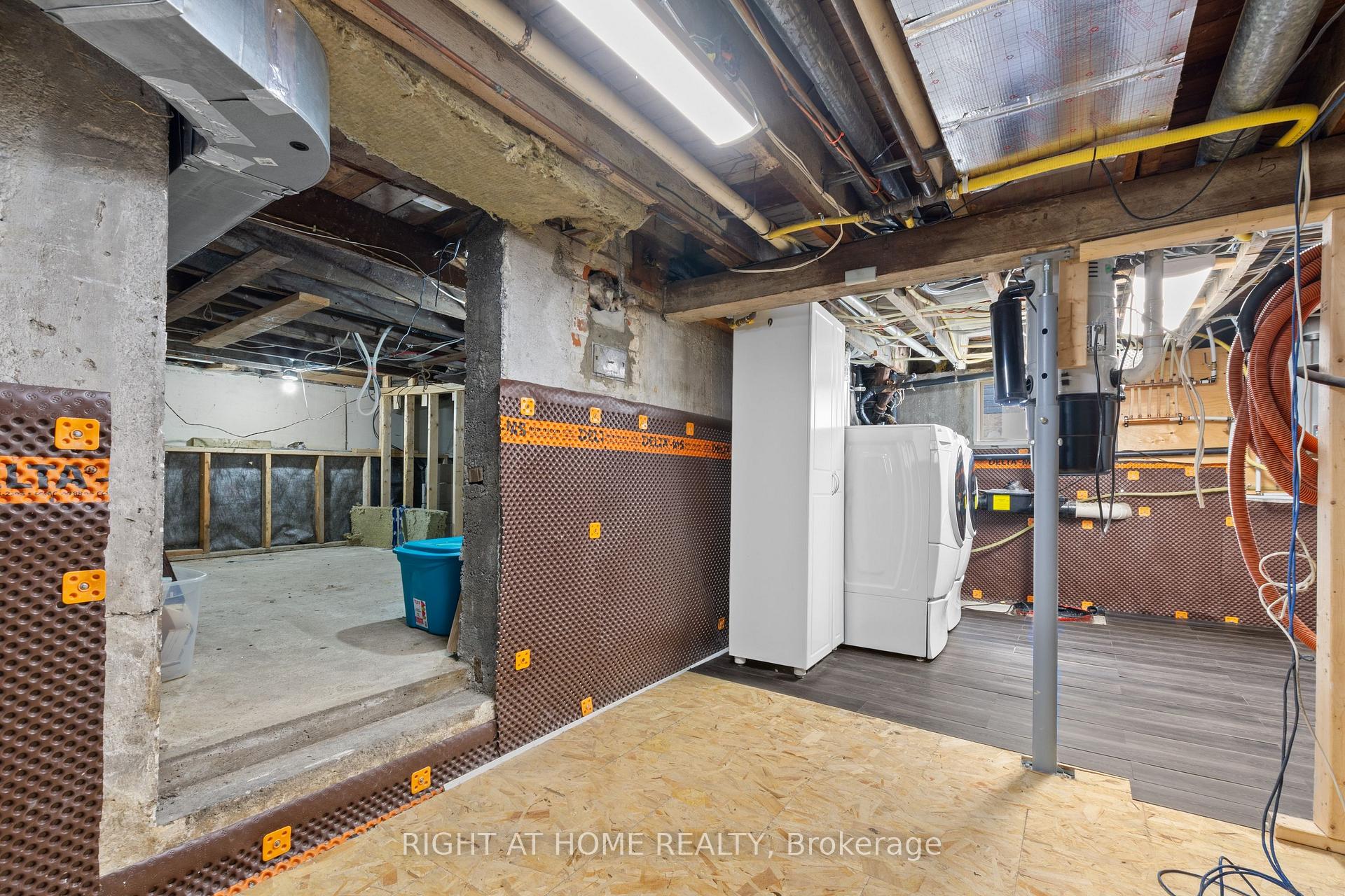 Photo 32 of 204 Beach Boulevard, Hamilton, Hamilton Beach — HOMEH