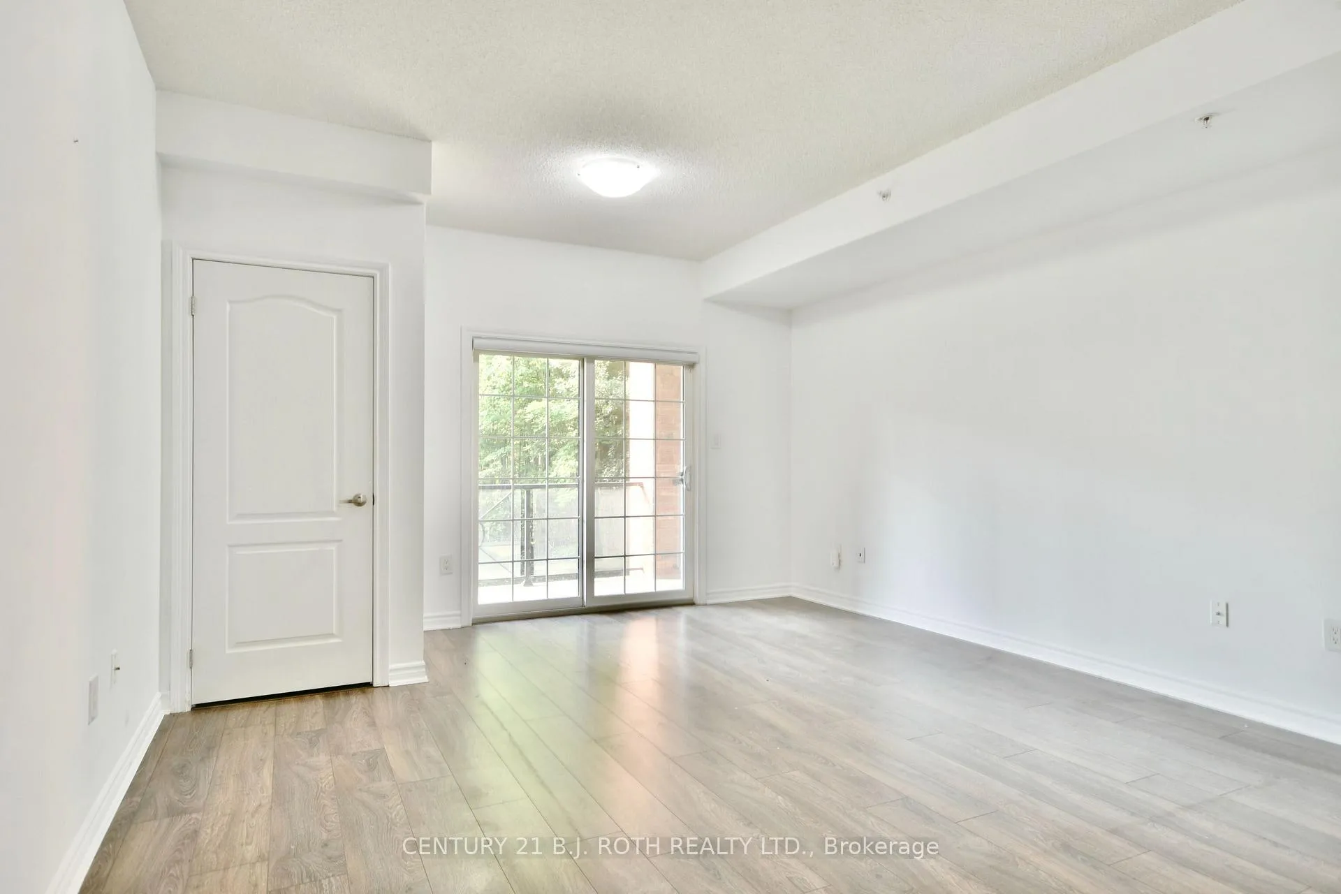 Photo 30 of Unit 104, 43 Ferndale Drive S, Barrie, Ardagh — HOMEH