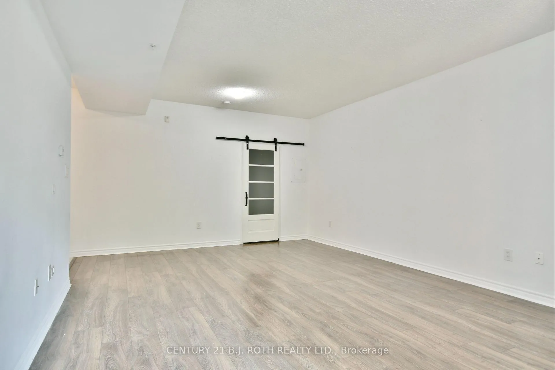 Photo 33 of Unit 104, 43 Ferndale Drive S, Barrie, Ardagh — HOMEH