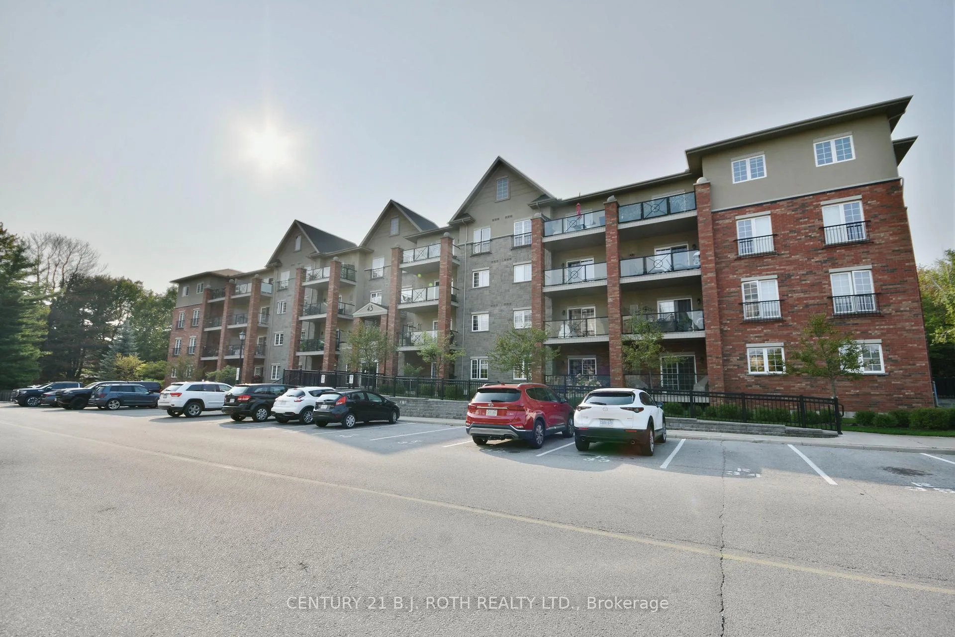 Photo 62 of Unit 104, 43 Ferndale Drive S, Barrie, Ardagh — HOMEH