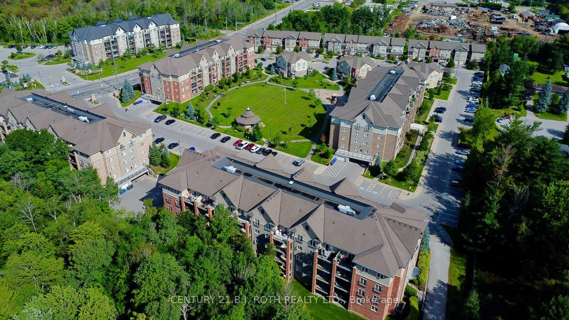 Photo 10 of Unit 104, 43 Ferndale Drive S, Barrie, Ardagh — HOMEH