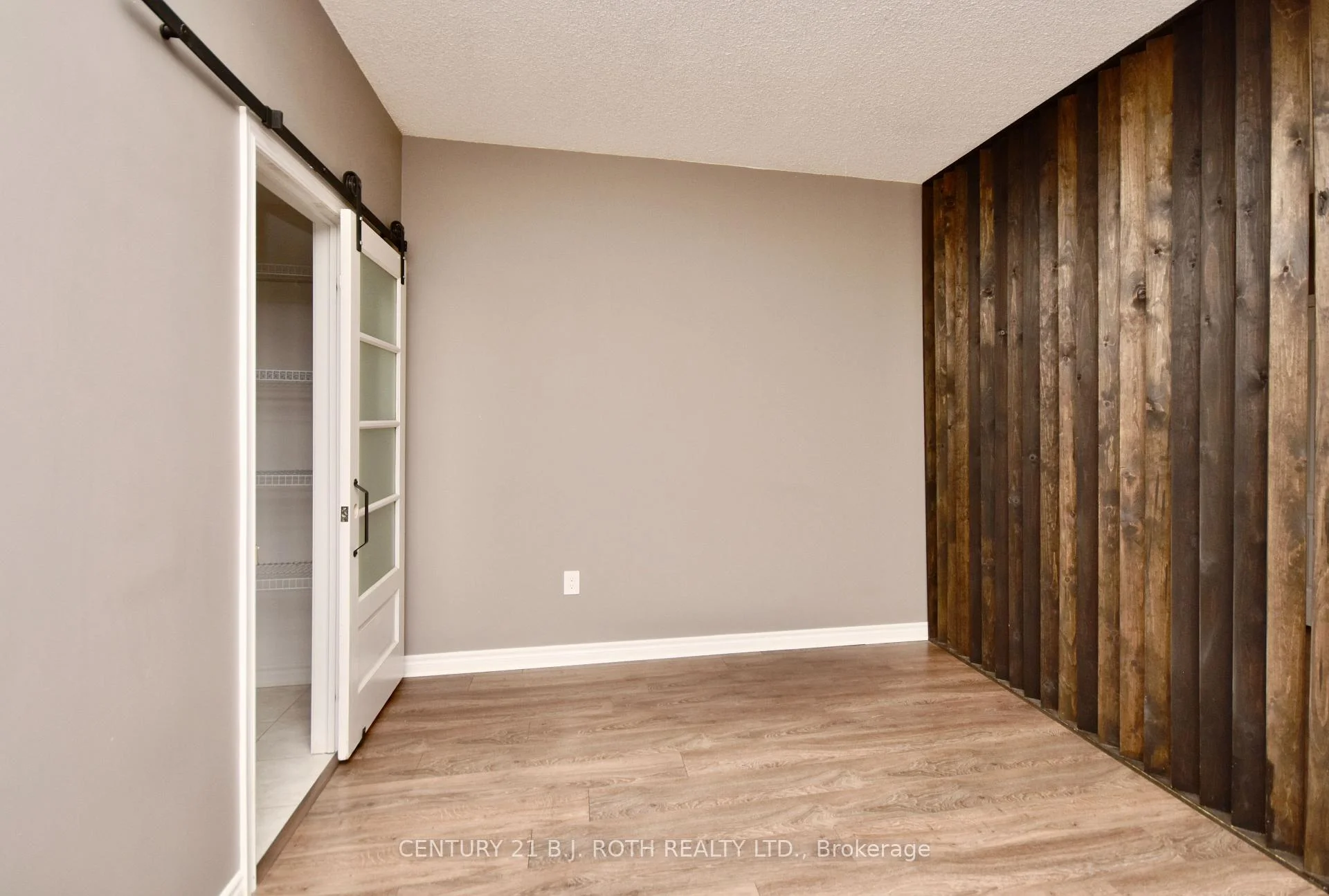 Photo 11 of Unit 104, 43 Ferndale Drive S, Barrie, Ardagh — HOMEH