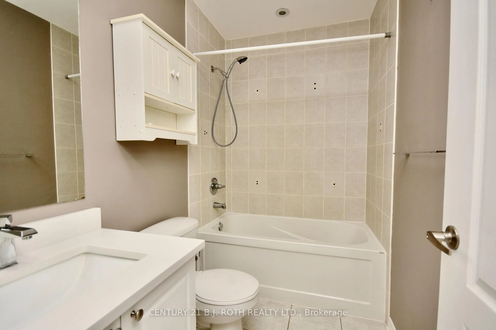 Photo 23 of Unit 104, 43 Ferndale Drive S, Barrie, Ardagh — HOMEH