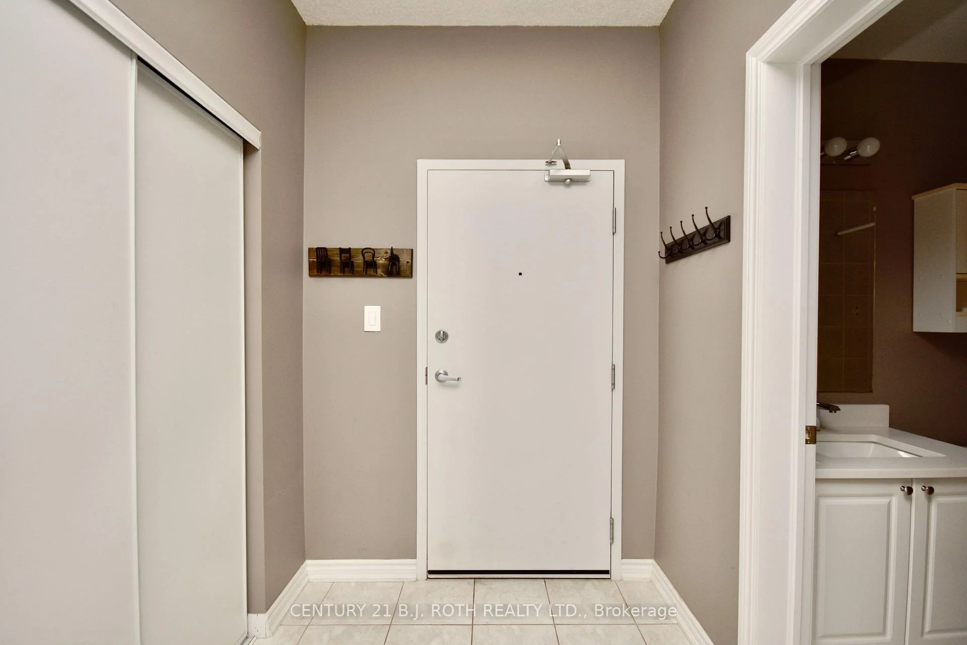 Photo 31 of Unit 104, 43 Ferndale Drive S, Barrie, Ardagh — HOMEH