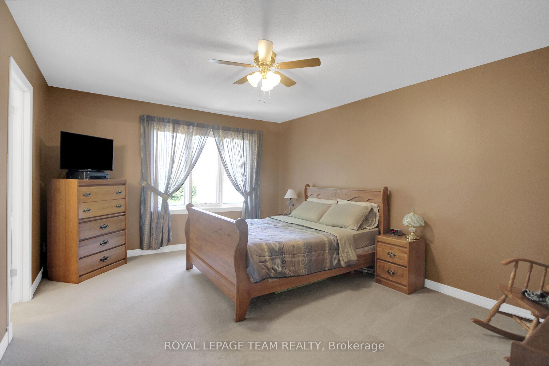 Photo 22 of 4 Maple Stand Way, Ottawa, Barrhaven East — HOMEH