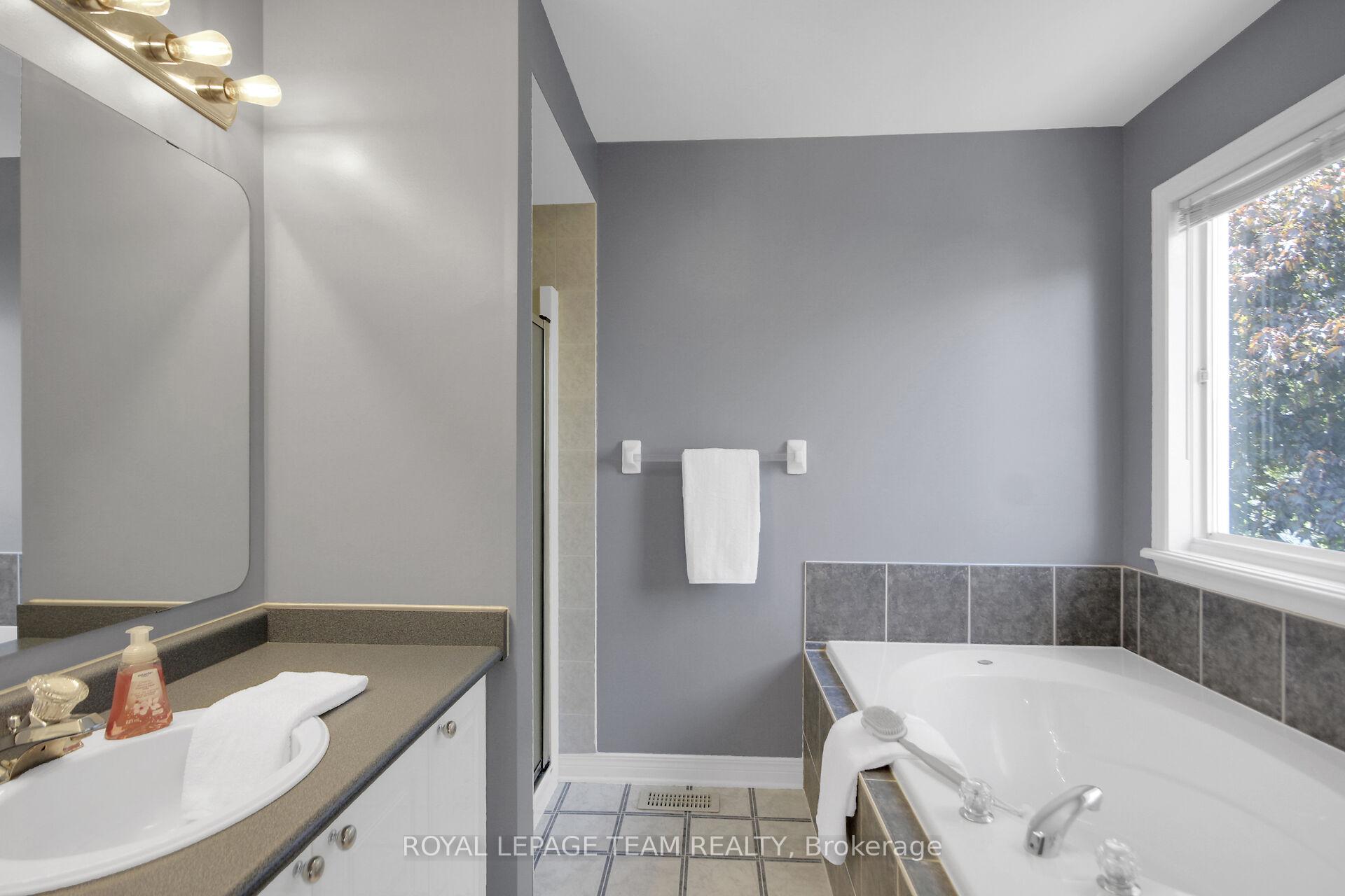 Photo 24 of 4 Maple Stand Way, Ottawa, Barrhaven East — HOMEH