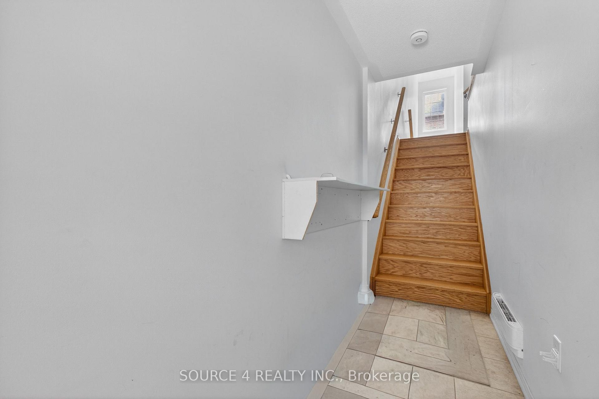 Photo 4 of 2698 Deputy Minister Path, Oshawa, Windfields — HOMEH
