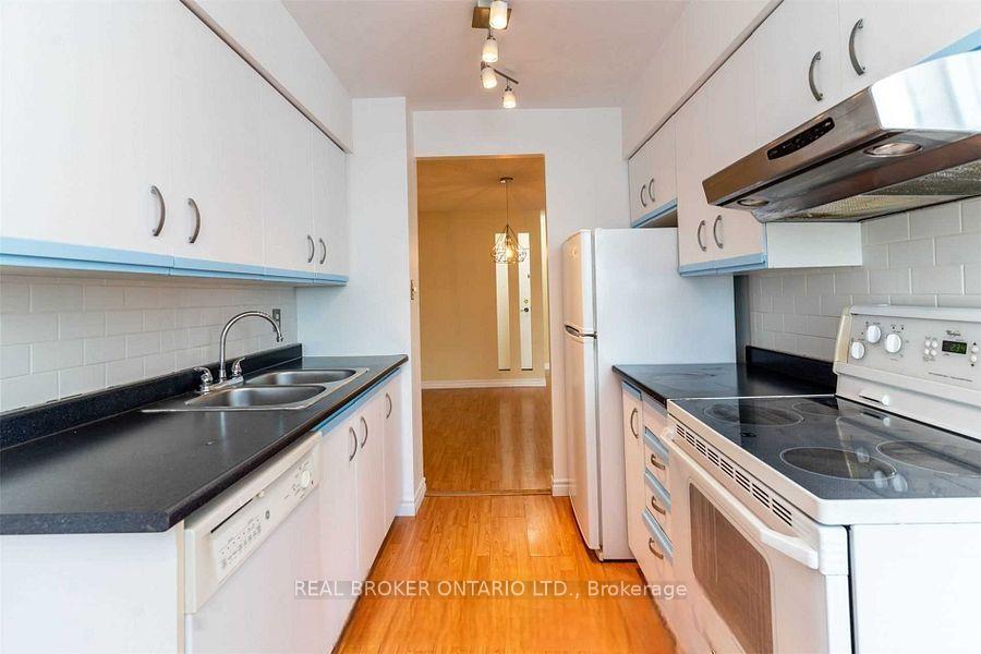 Photo 10 of Unit 2021, 633 Bay Street, Toronto, Bay Street Corridor — HOMEH