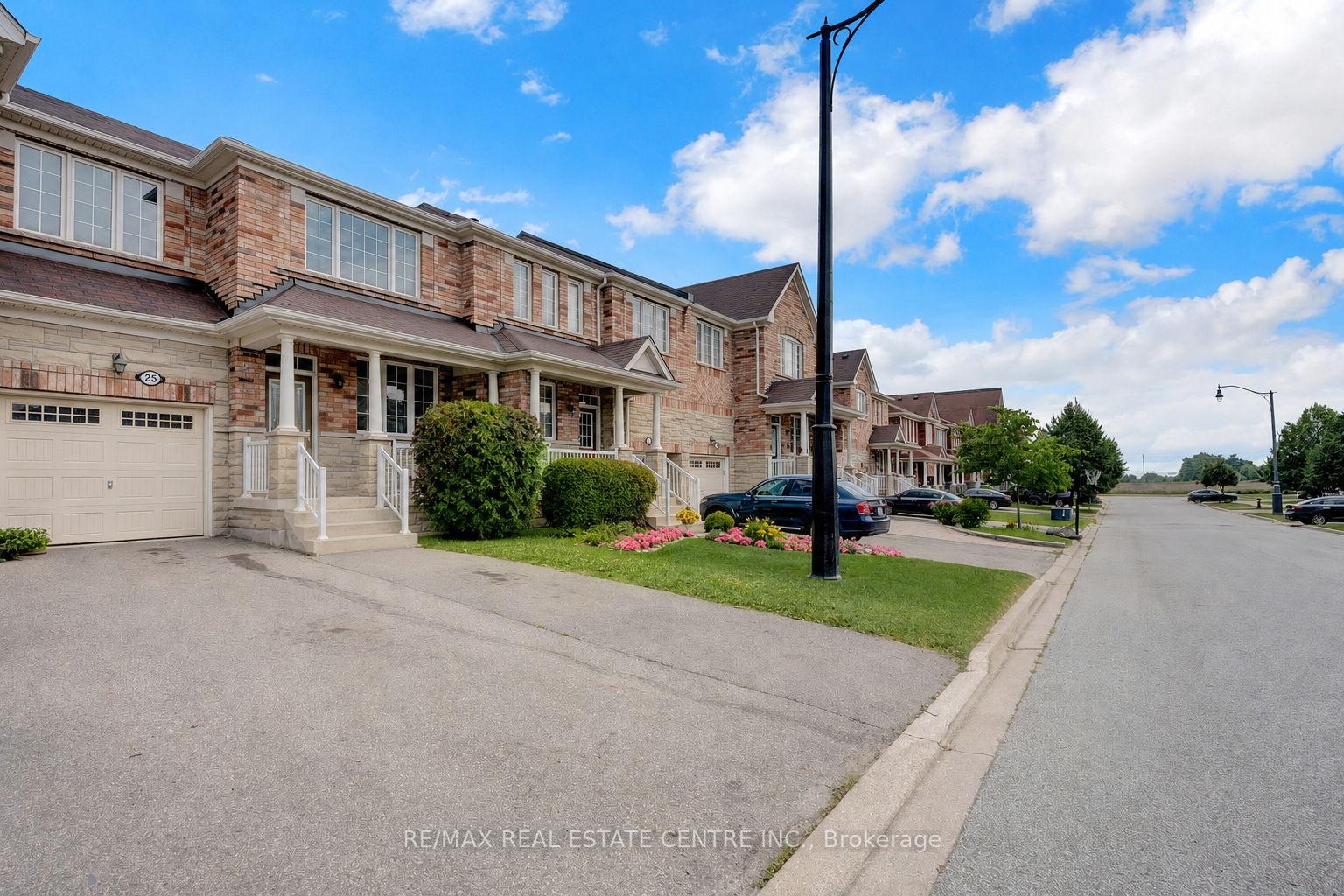 Photo 4 of 25 Shediac Road, Brampton, Bram West — HOMEH
